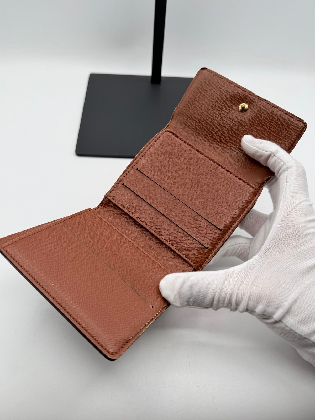 Pre-Owned Louis Vuitton Compact Monogram Wallet