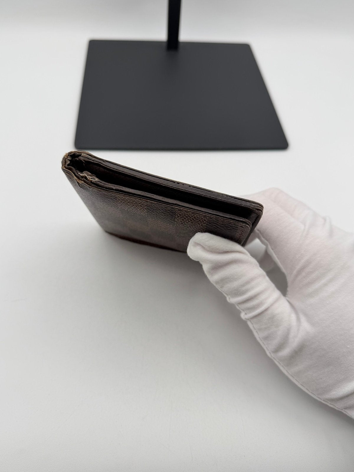 Pre-Owned Louis Vuitton Damier Bifold Wallet