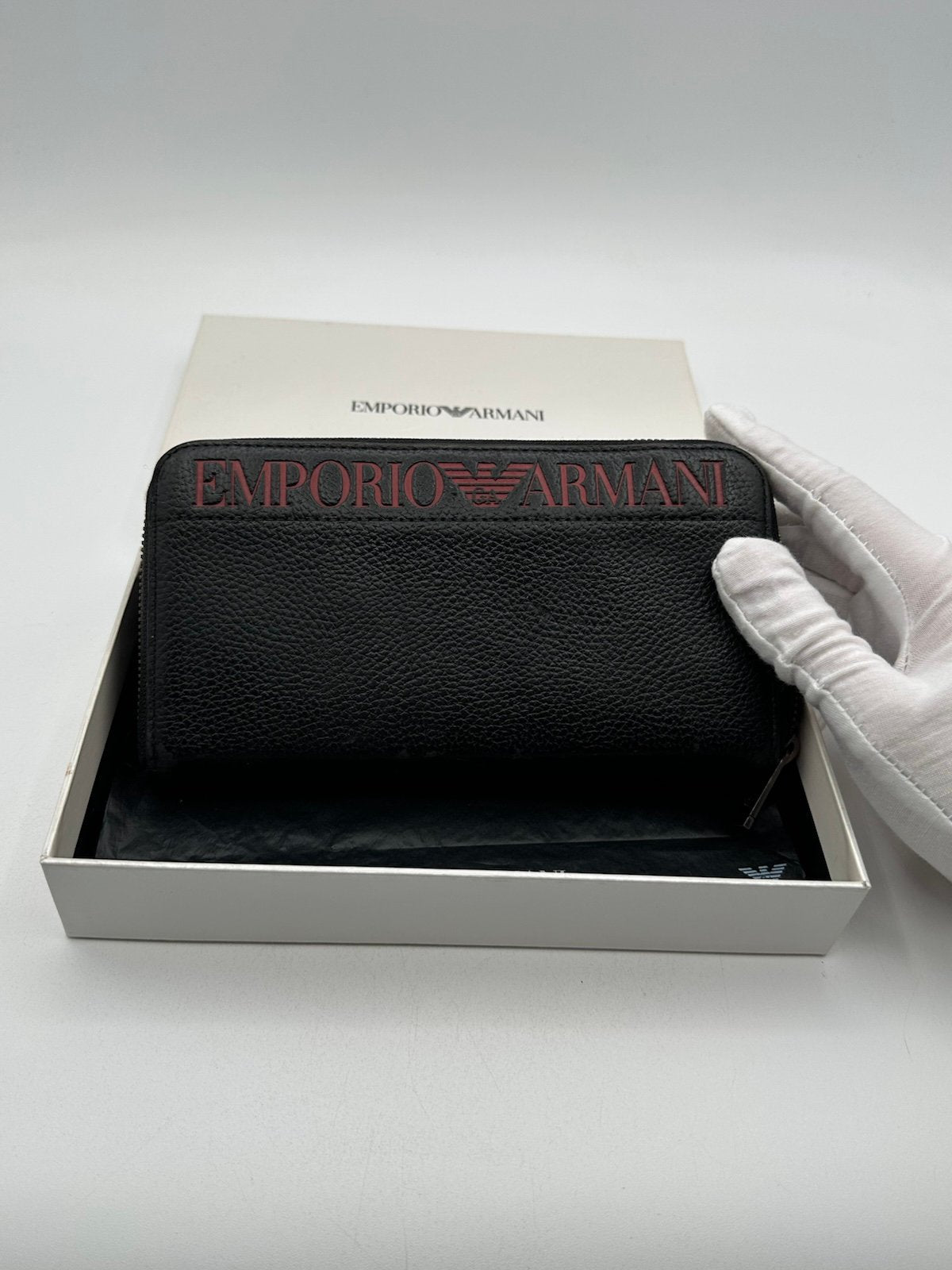 Pre-Owned Emporio Armani Zip Around Wallet
