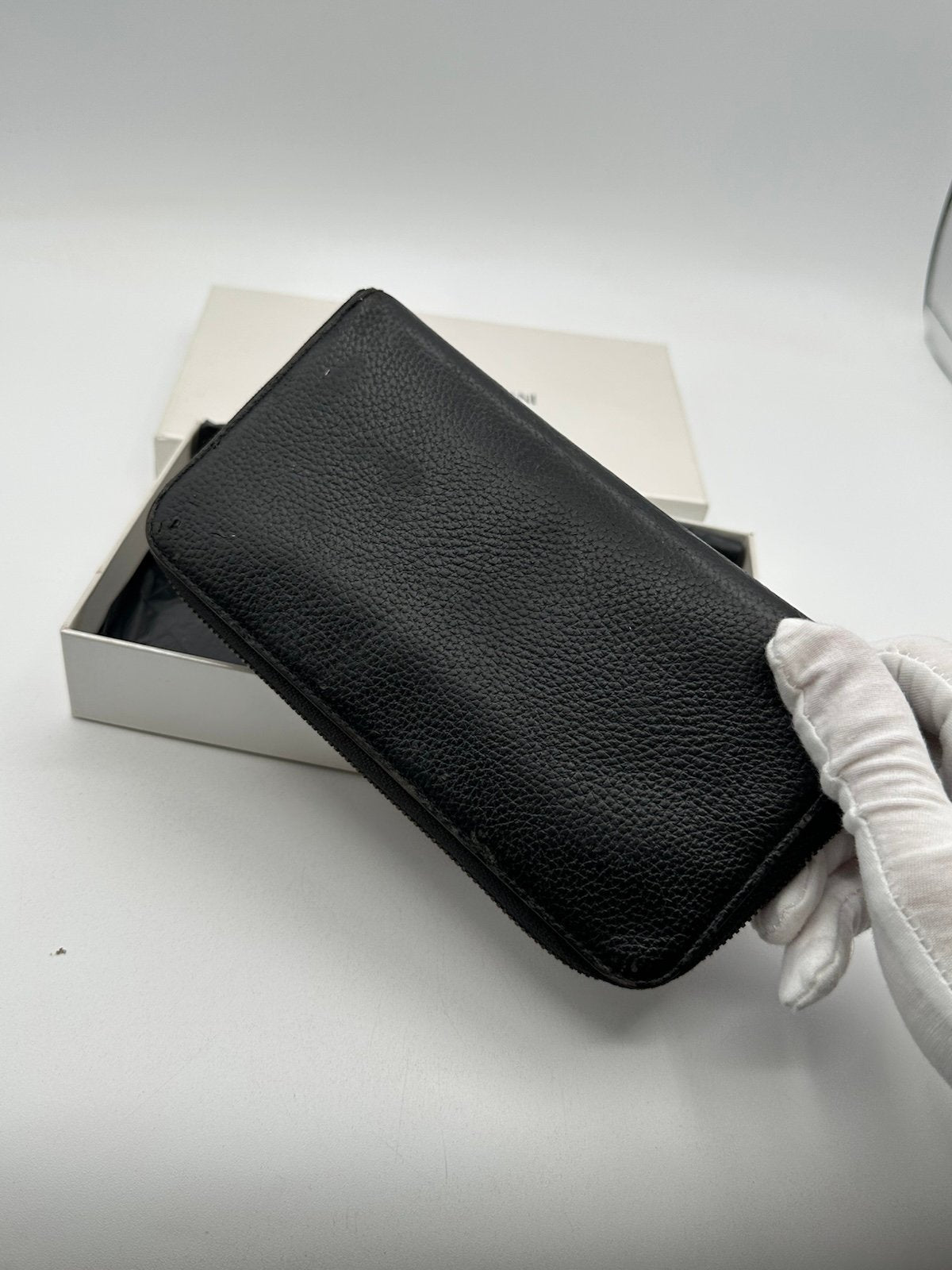 Pre-Owned Emporio Armani Zip Around Wallet