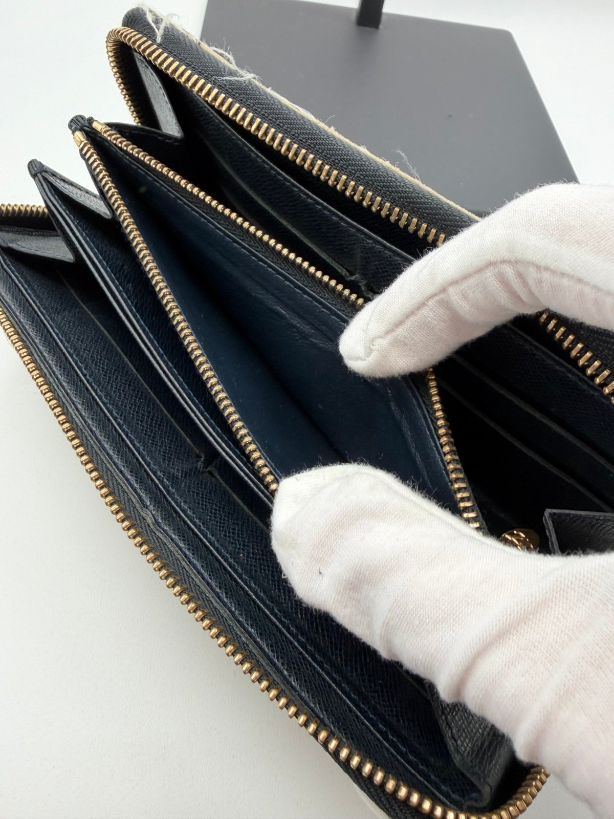 Pre-Owned Louis Vuitton Denim Zip Around Wallet