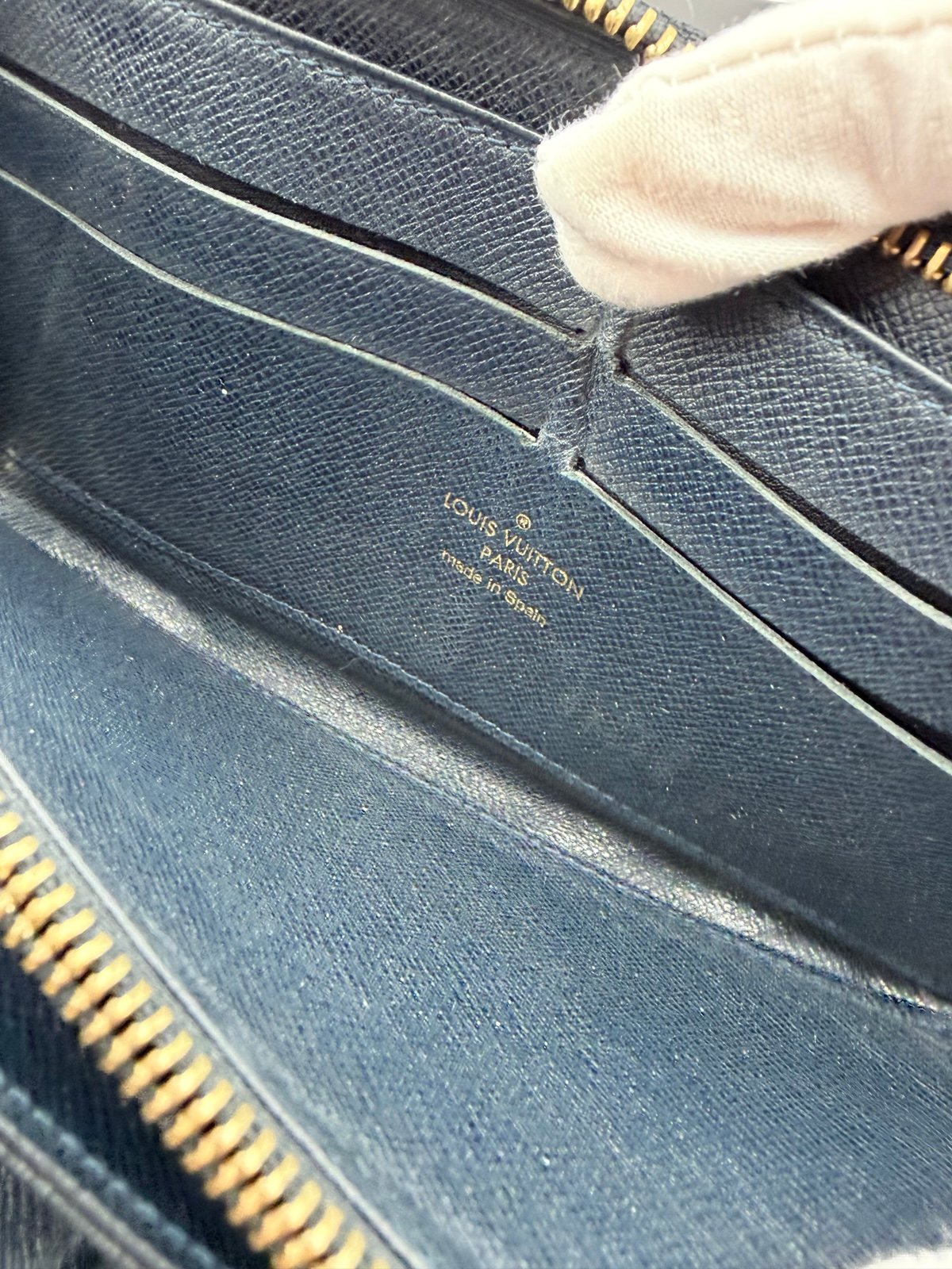 Pre-Owned Louis Vuitton Denim Zip Around Wallet