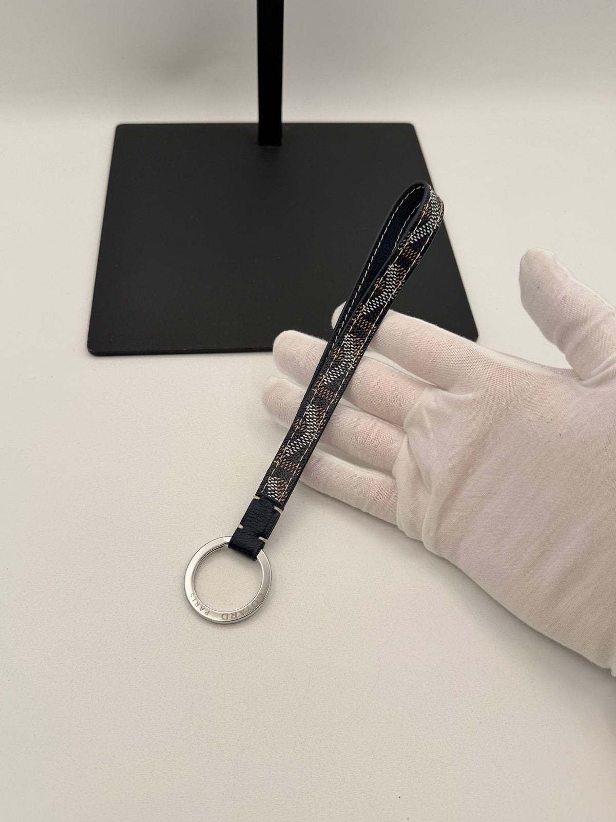 Pre-Owned Goyard Sesame Key ring