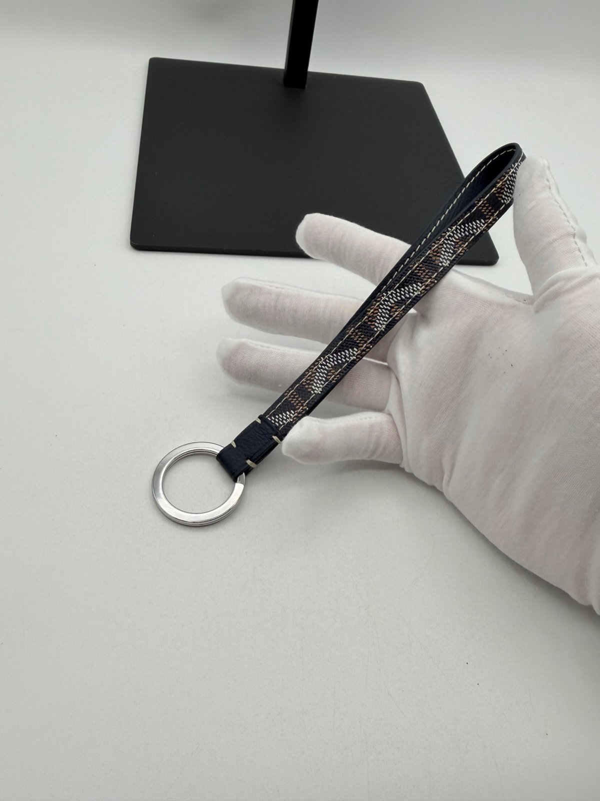 Pre-Owned Goyard Sesame Key ring