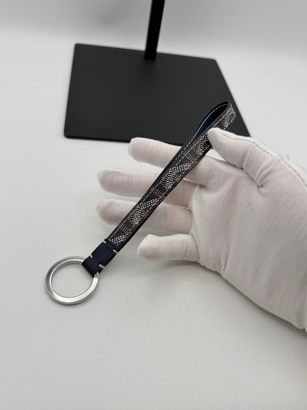 Pre-Owned Goyard Sesame Key ring