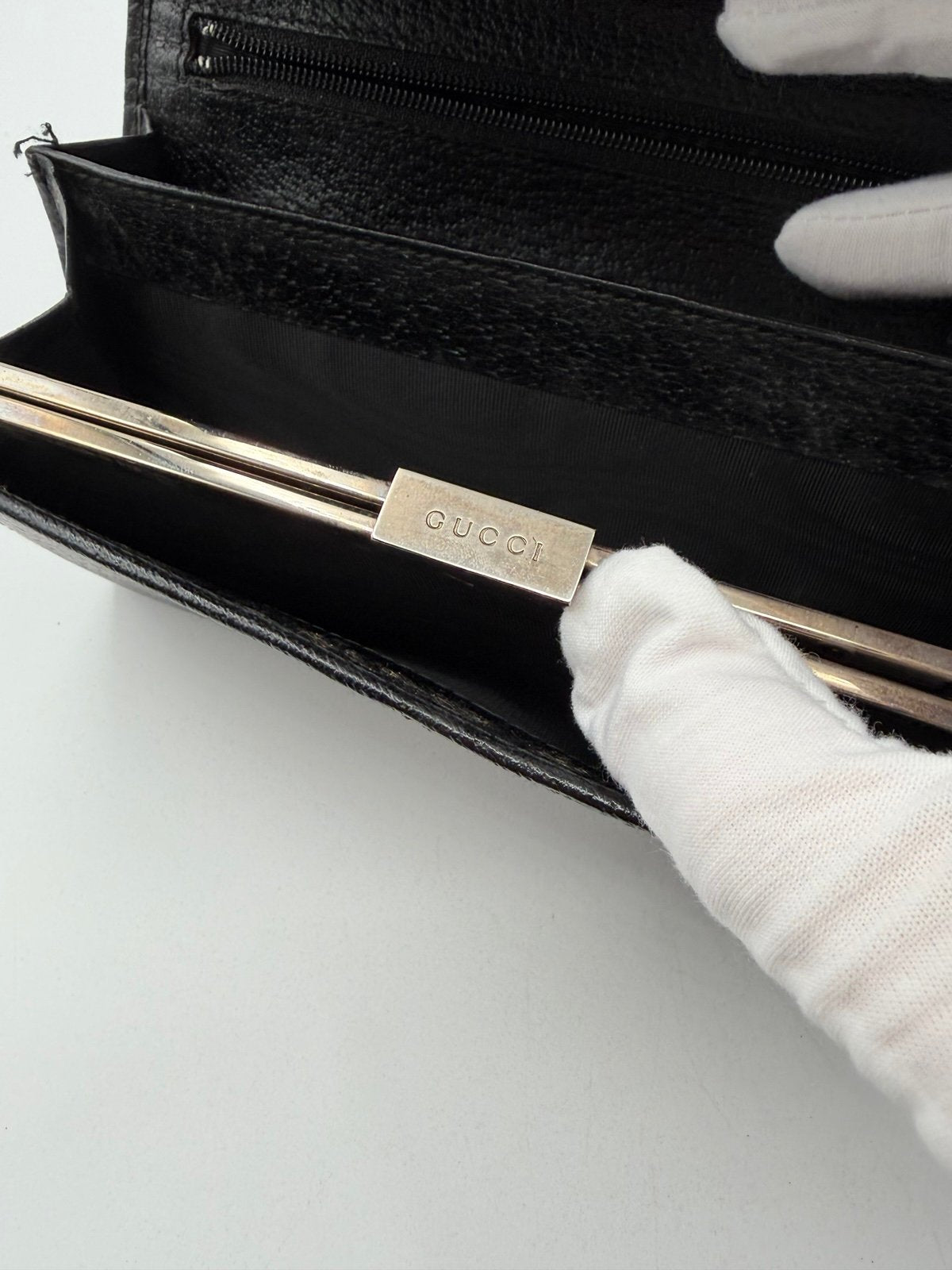 Pre-Owned Gucci Multi Pocket Folding Wallet