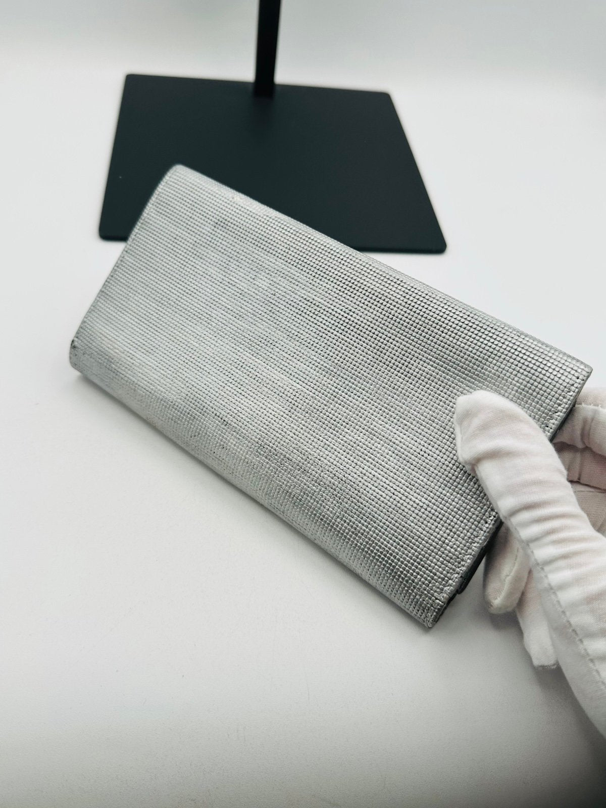Pre-Owned Fendi Large Silver Flap Wallet
