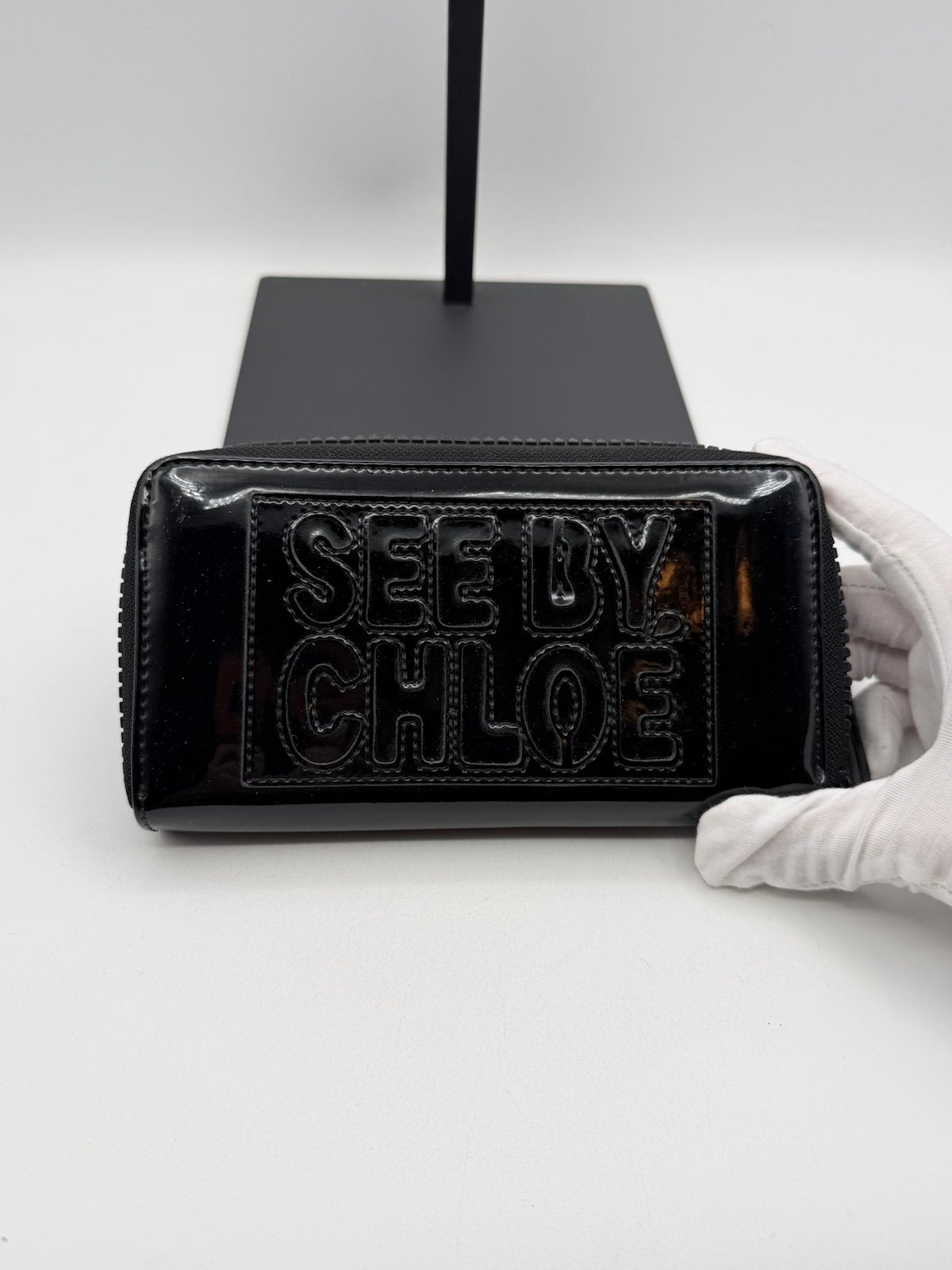 Pre-Owned See By Chloe Zip Around Wallet