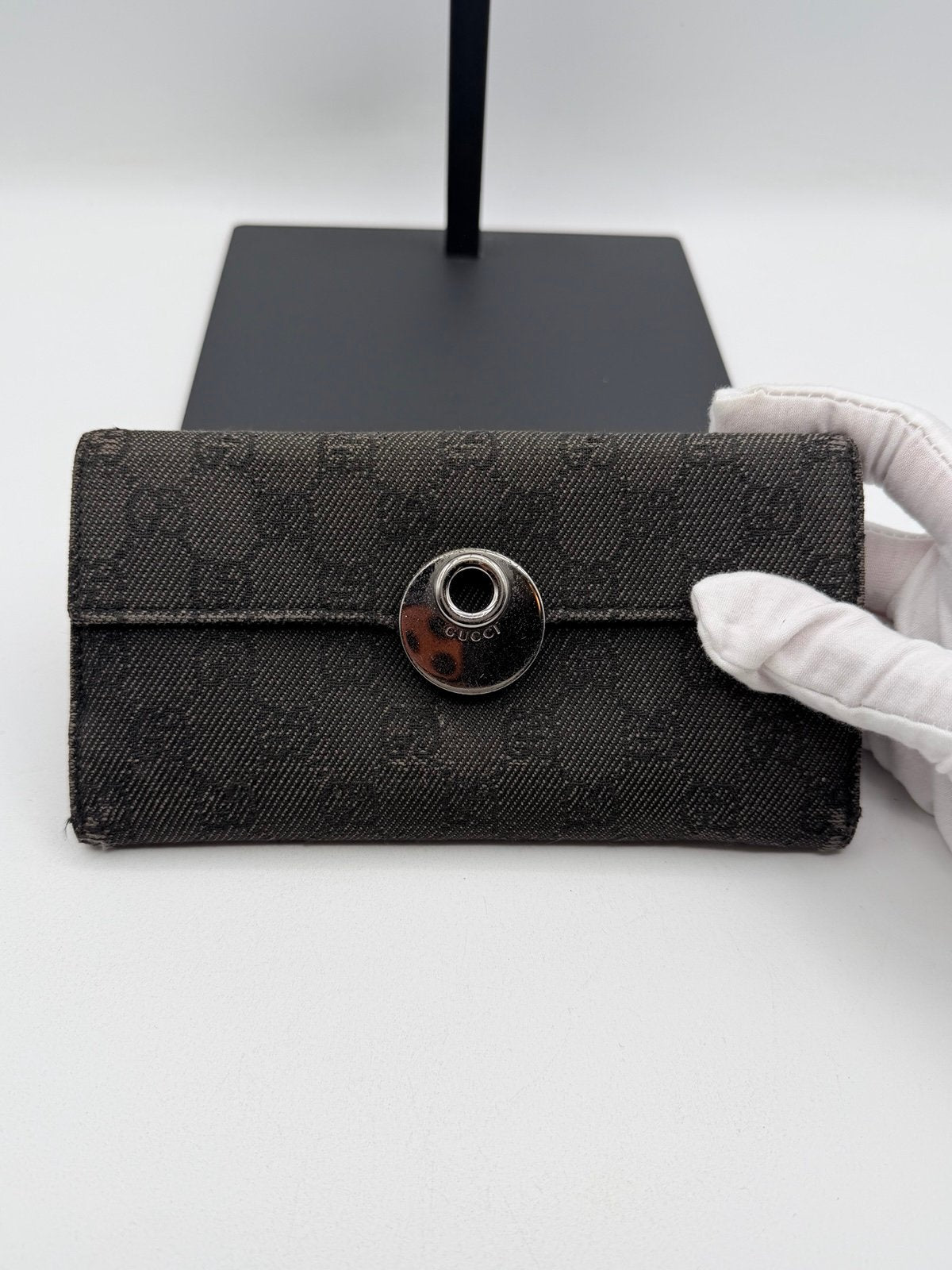 Pre-Owned Gucci Black Monogram Key Case Wallet