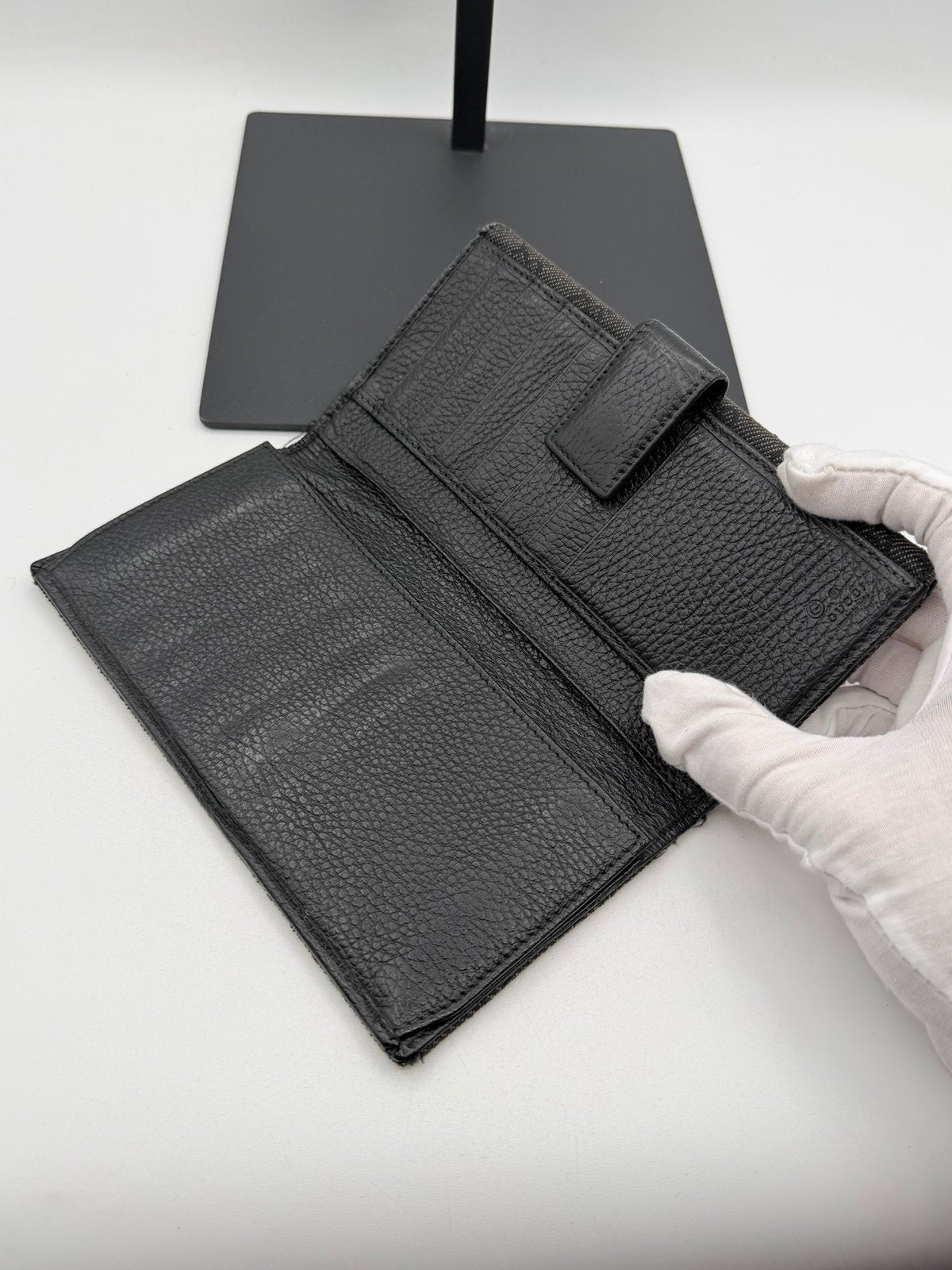 Pre-Owned Gucci Black Monogram Key Case Wallet
