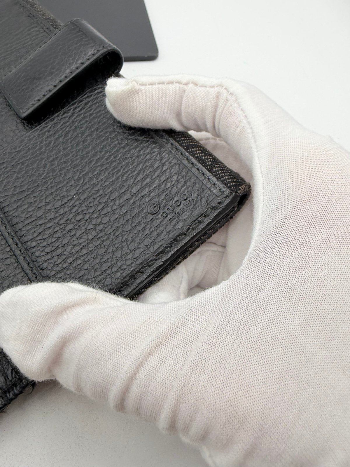 Pre-Owned Gucci Black Monogram Key Case Wallet