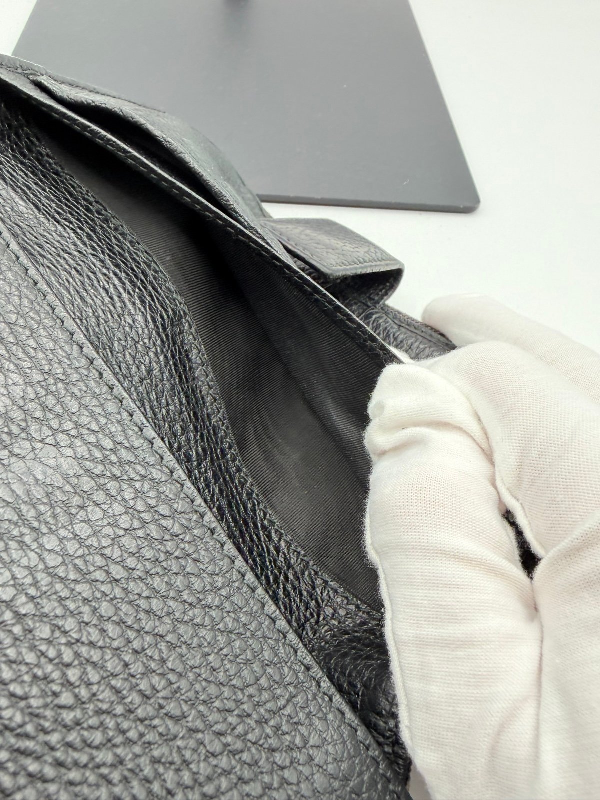 Pre-Owned Gucci Black Monogram Key Case Wallet