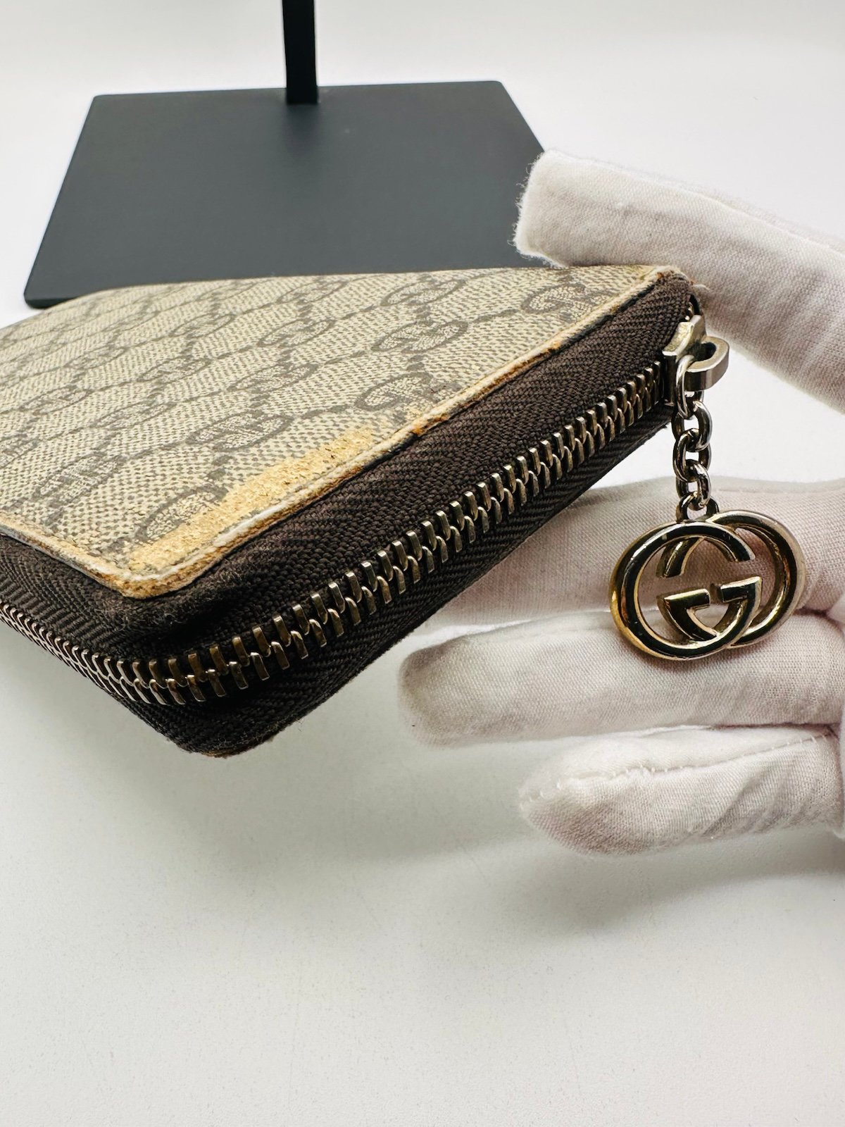 Pre-Owned Gucci Large Monogram GG Charm Zip Wallet