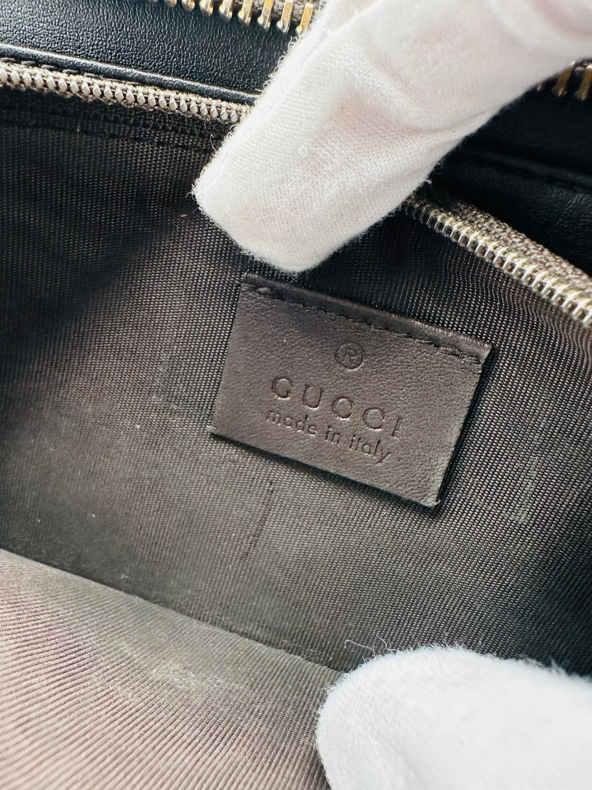 Pre-Owned Gucci Large Monogram GG Charm Zip Wallet