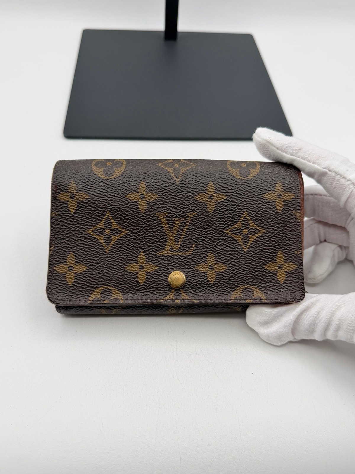 Pre-Owned Louis Vuitton Monogram Canvas Wallet