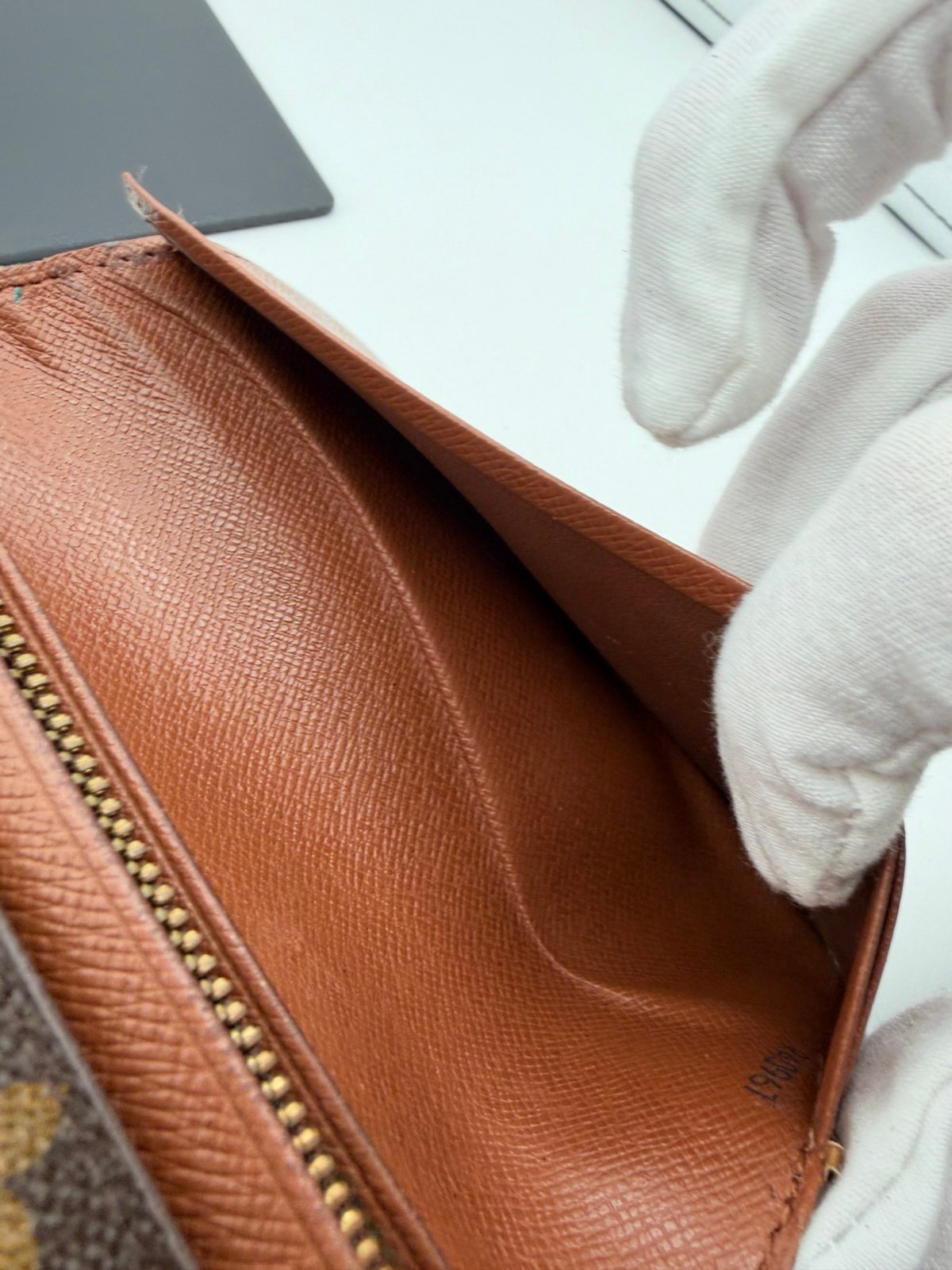 Pre-Owned Louis Vuitton Monogram Canvas Wallet