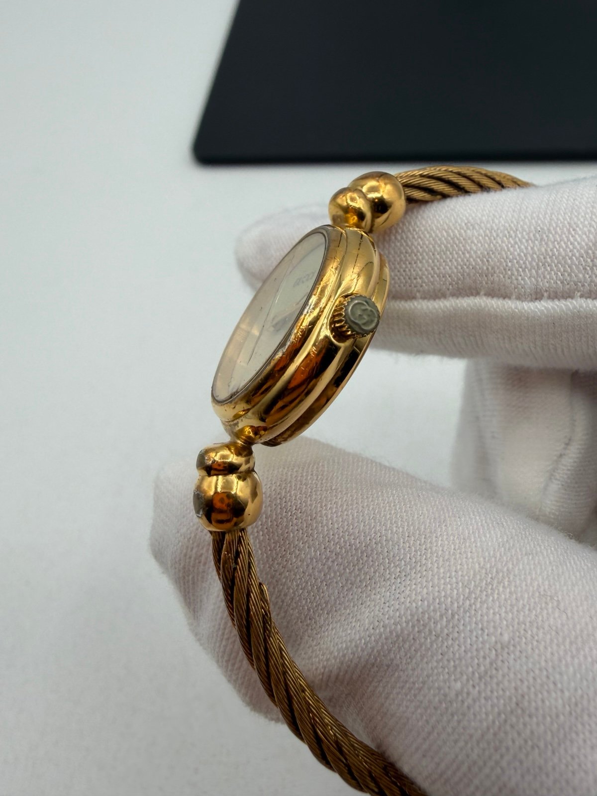 Pre-Owned Gucci Swiss Made Women's Watch
