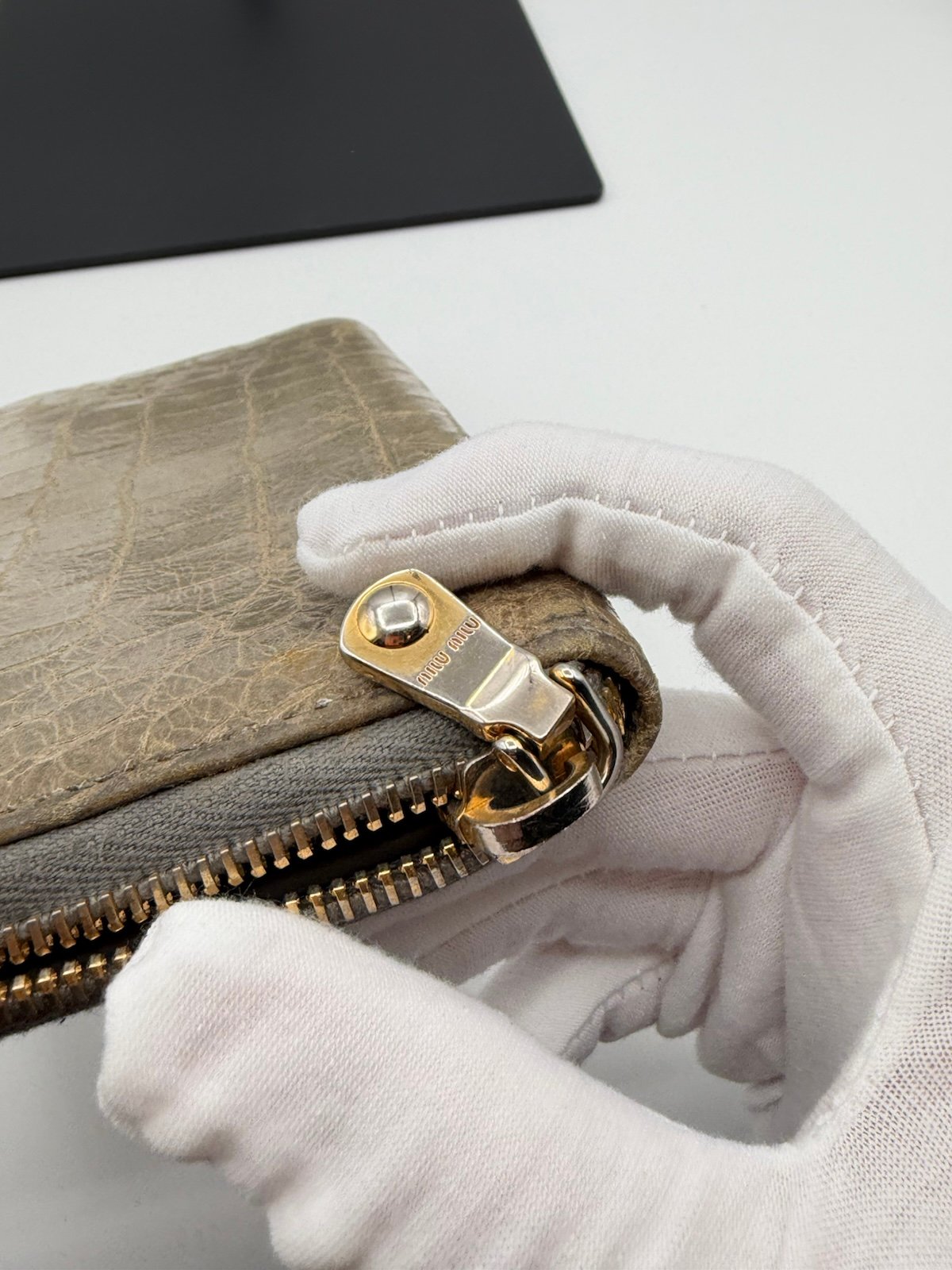 Pre-Owned Miu Miu Crocodile Embossed Leather Zip Around Wallet