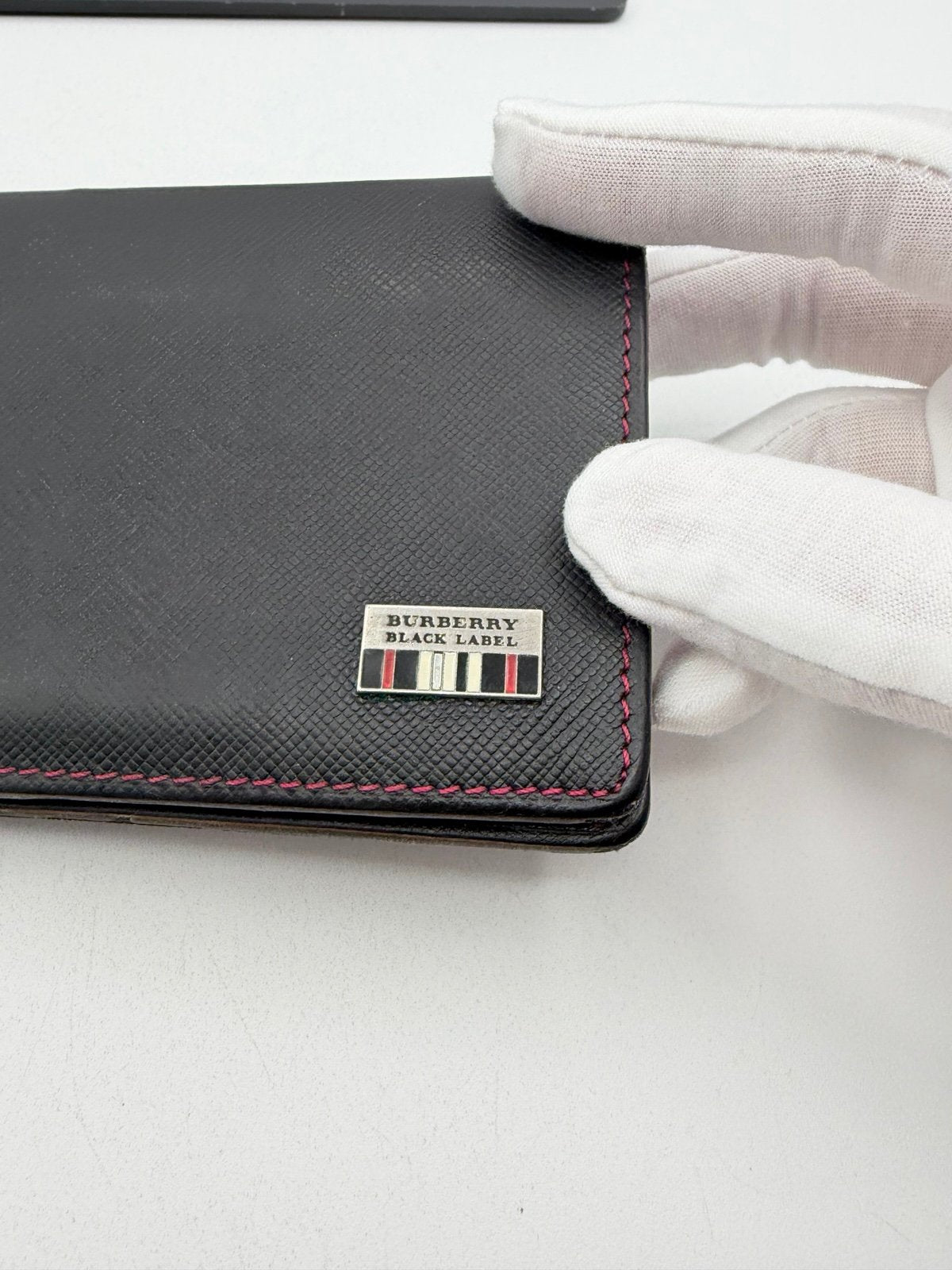 Pre-Owned Burberry Black Leather Long Wallet