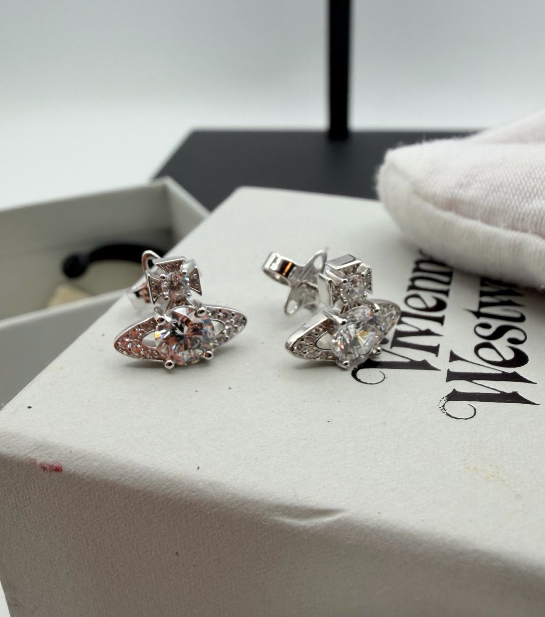 Pre-Owned Vivienne Westwood Orb Stud Earrings Silver
