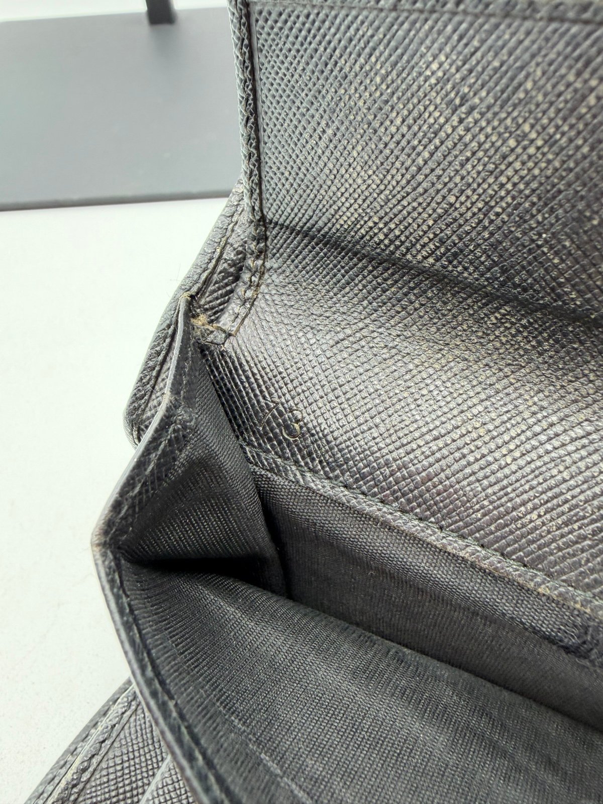 Pre-Owned Prada Black Leather Tri-Fold Wallet