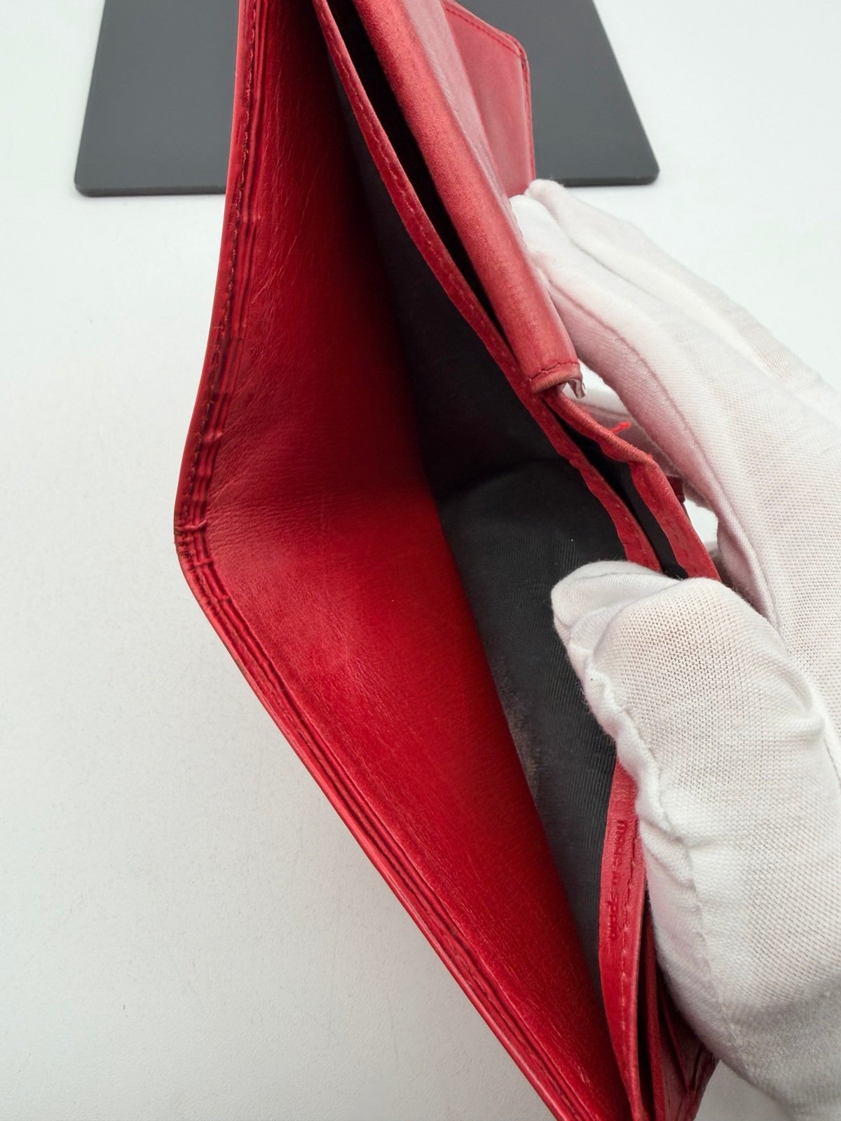 Pre-Owned Louis Vuitton Epi Leather Bifold Wallet