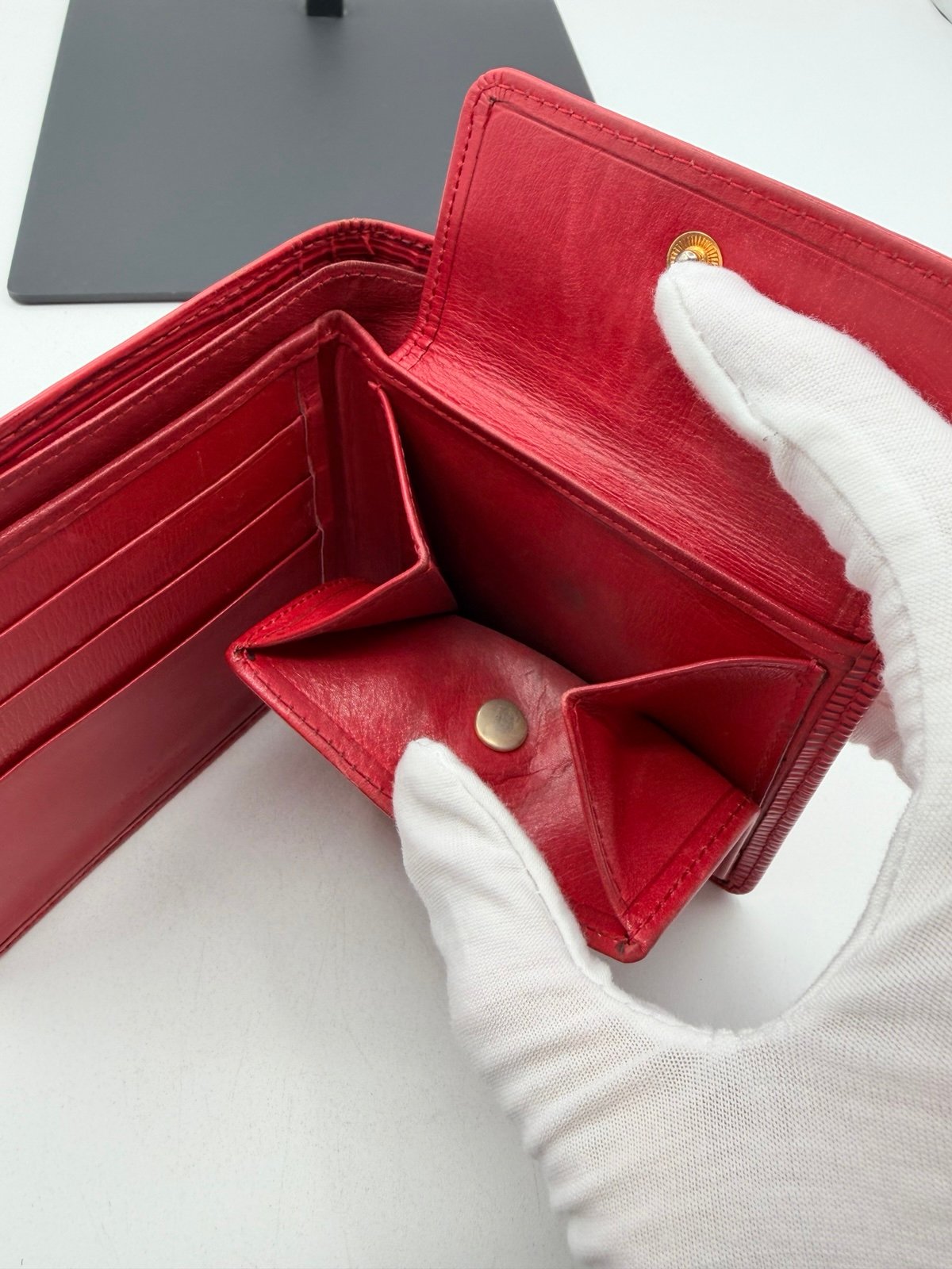 Pre-Owned Louis Vuitton Epi Leather Bifold Wallet