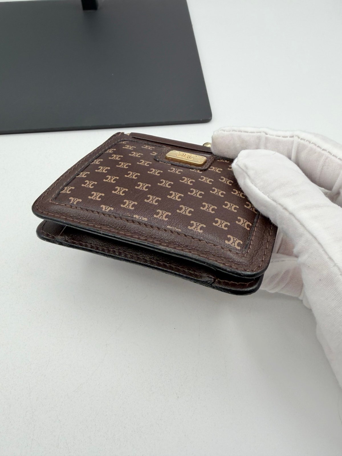 Pre-Owned Celine Kisslock Wallet