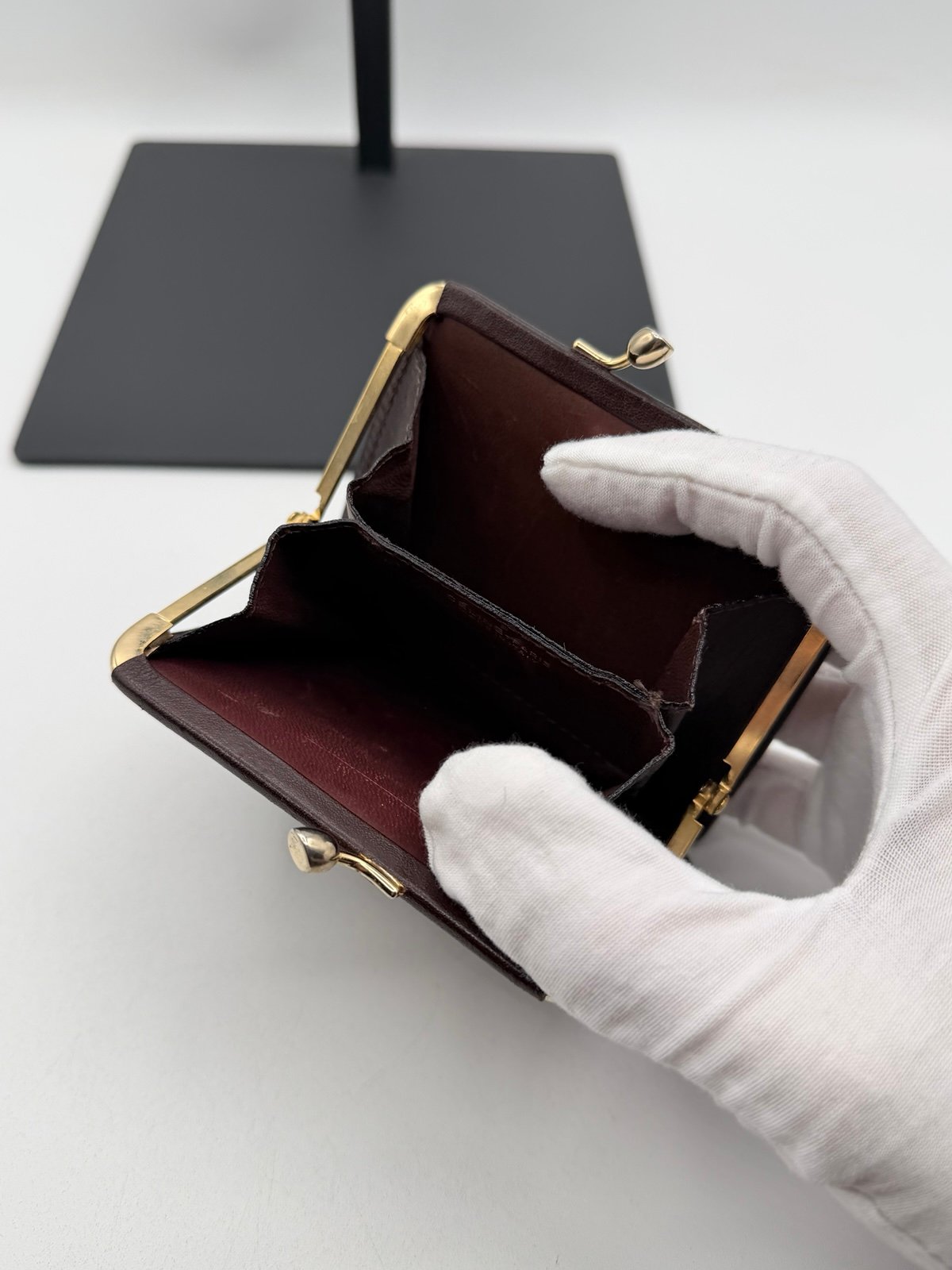 Pre-Owned Celine Kisslock Wallet