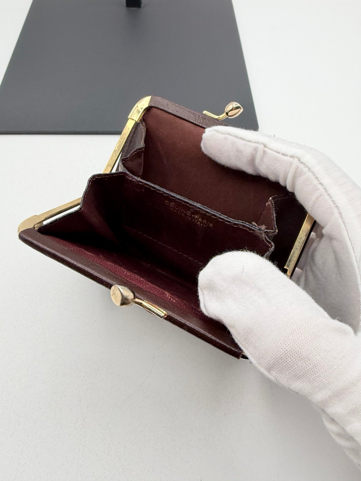 Pre-Owned Celine Kisslock Wallet