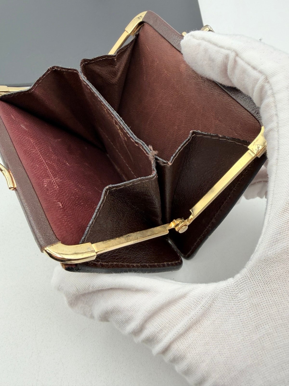 Pre-Owned Celine Kisslock Wallet