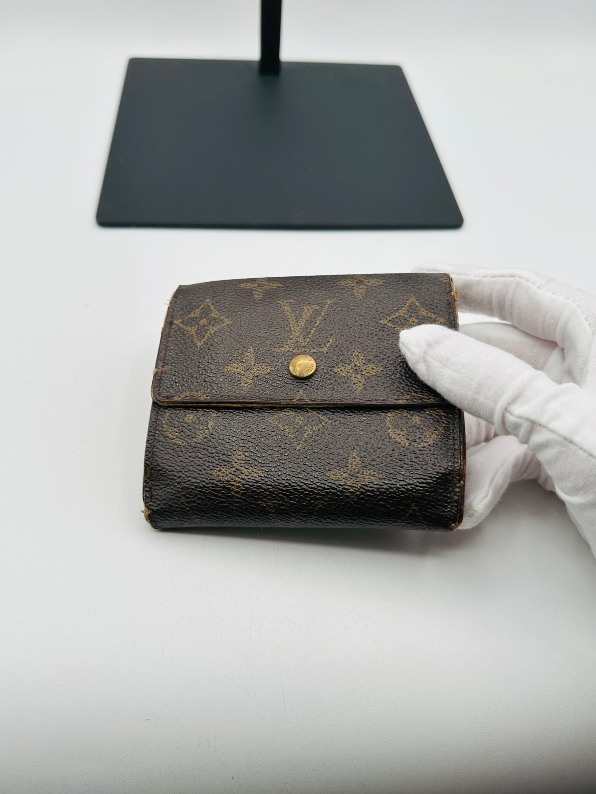 Pre-Owned Louis Vuitton Compact Tri Fold Wallet