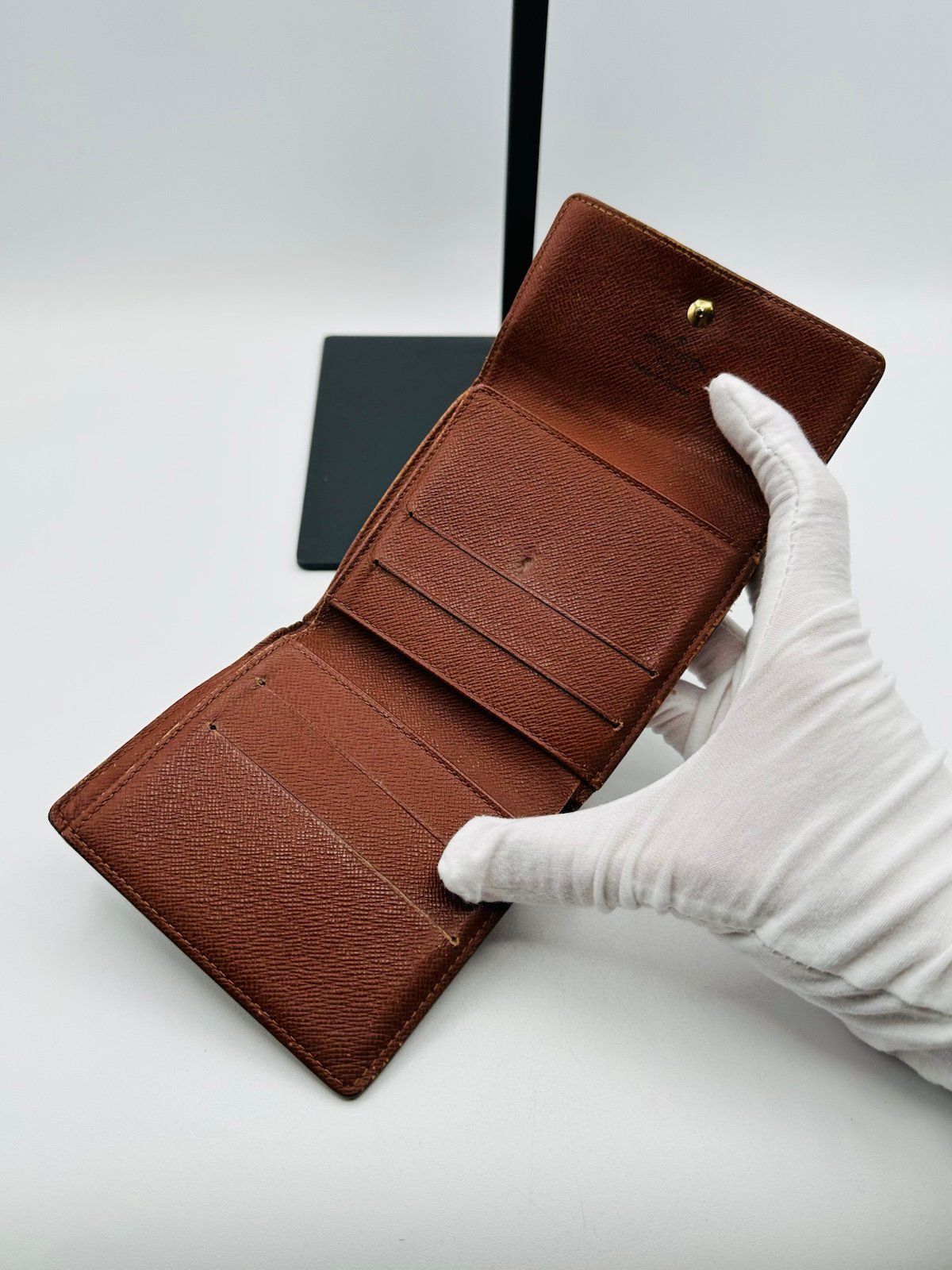 Pre-Owned Louis Vuitton Compact Tri Fold Wallet