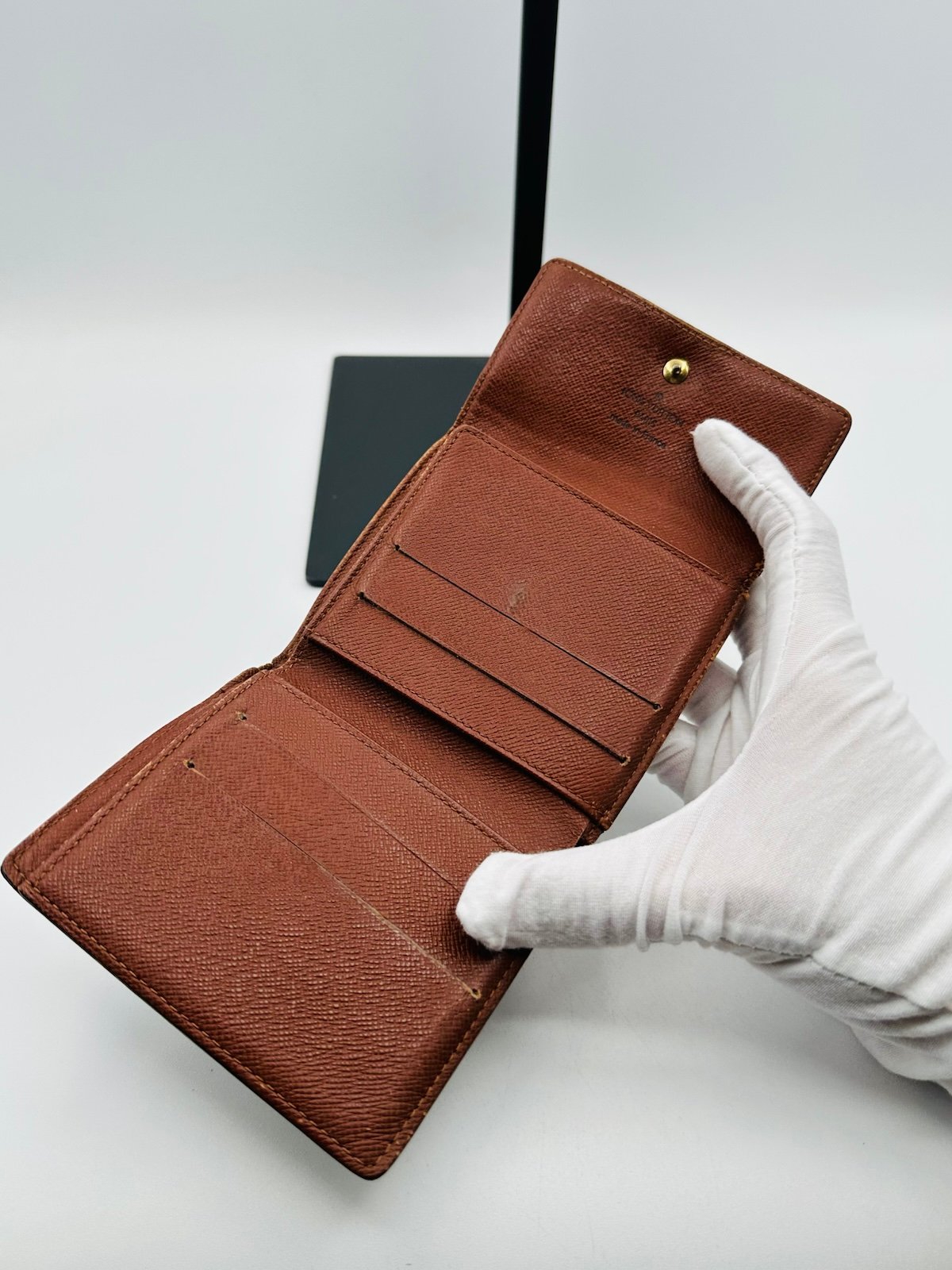 Pre-Owned Louis Vuitton Compact Tri Fold Wallet