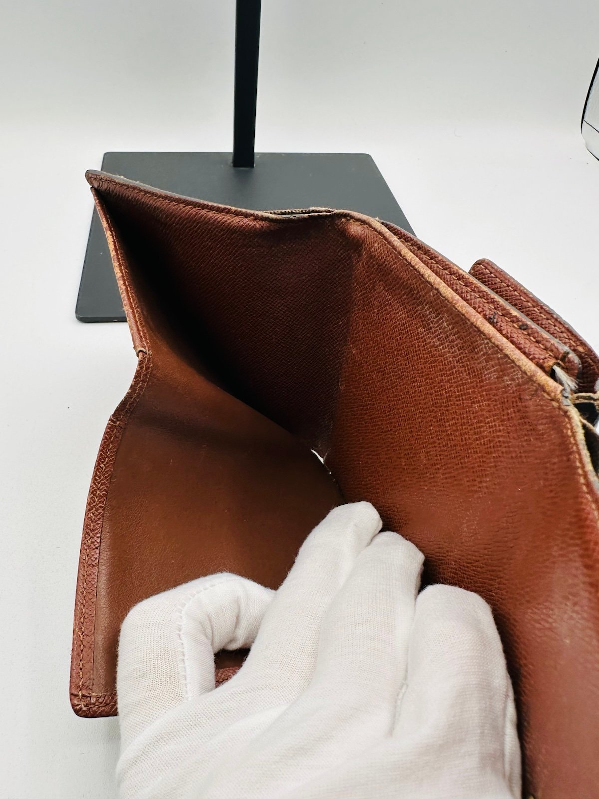 Pre-Owned Louis Vuitton Compact Tri Fold Wallet