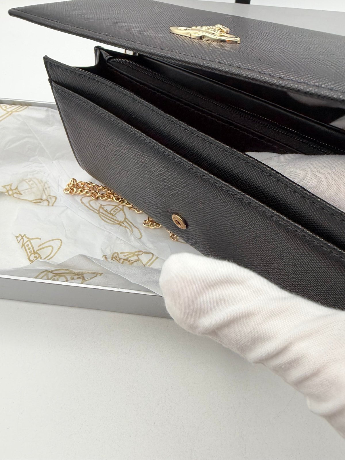 Pre-Owned Vivienne Westwood Purse Chain Wallet