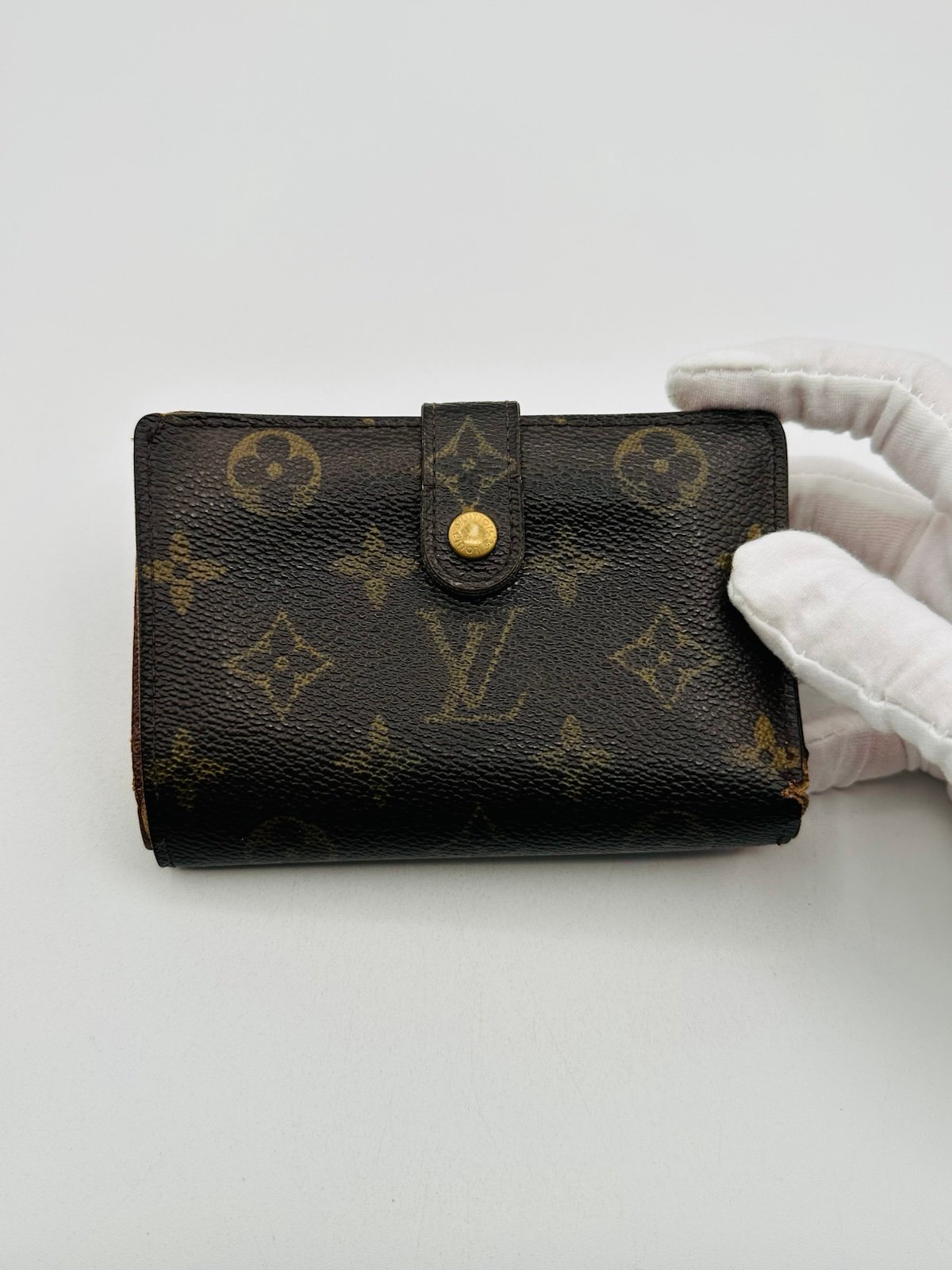 Pre-Owned Louis Vuitton Kisslock Wallet