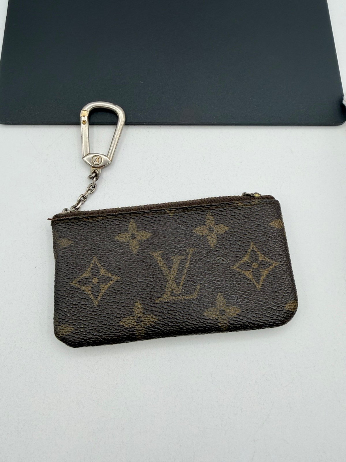 Pre-Owned Louis Vuitton Chain Pouch Wallet