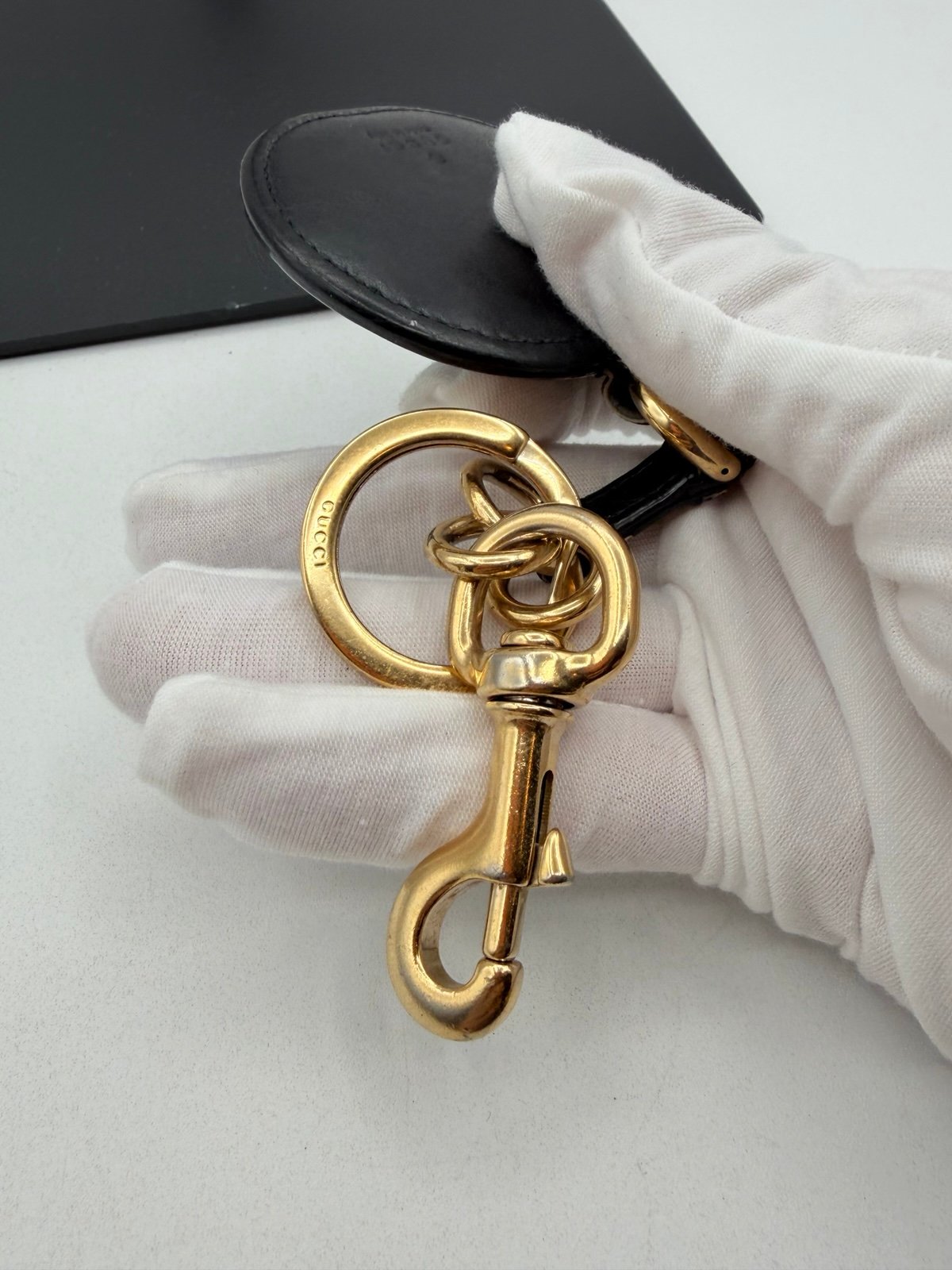 Pre-Owned Gucci Black Leather Interlocking G Keychain Charm