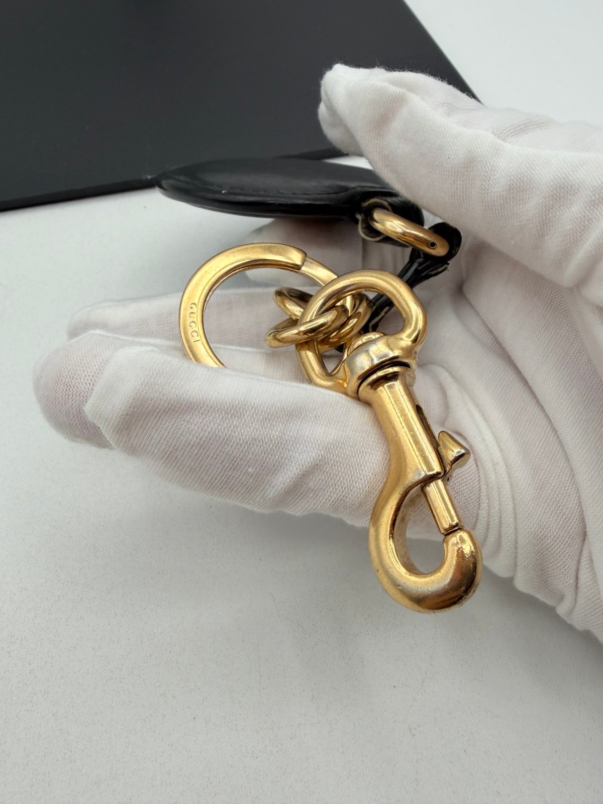 Pre-Owned Gucci Black Leather Interlocking G Keychain Charm