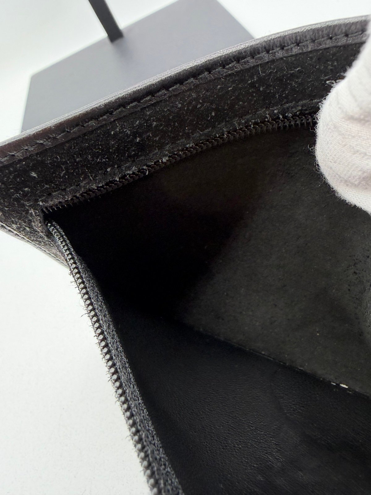 Pre-Owned Loewe Zip Clutch Pouch