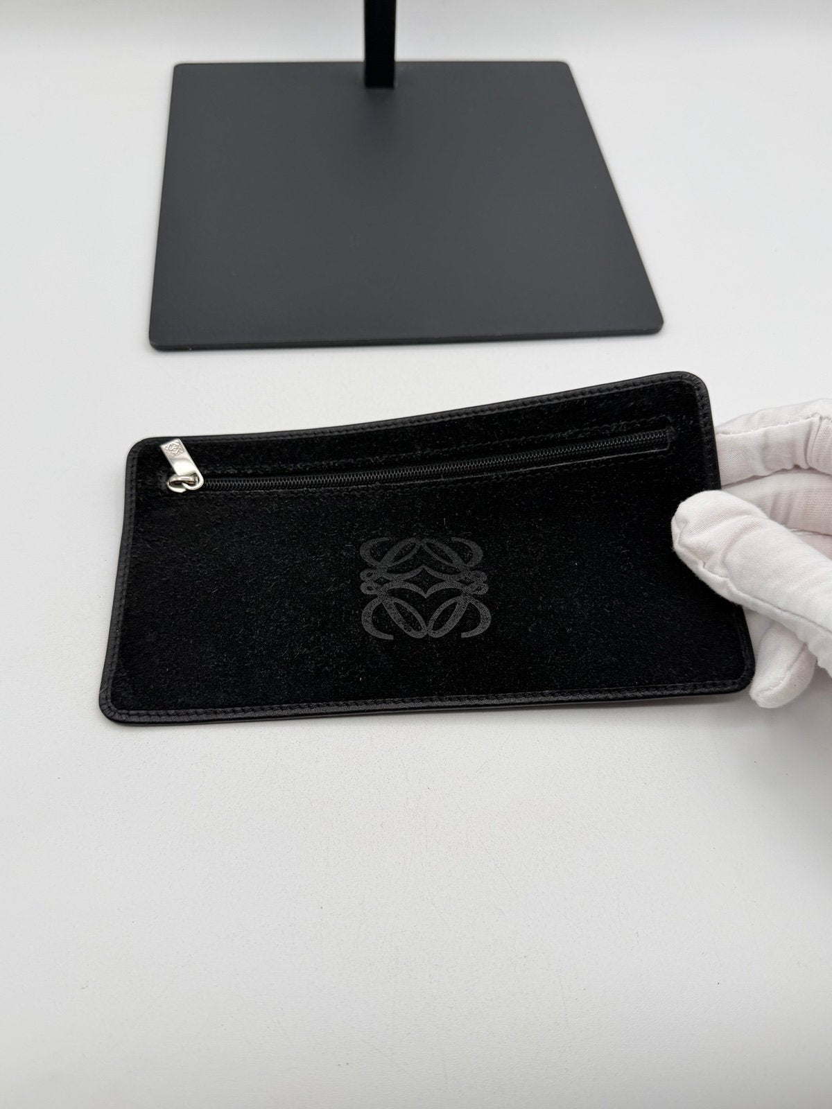 Pre-Owned Loewe Zip Clutch Pouch