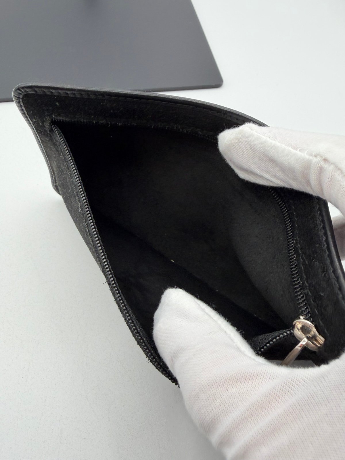 Pre-Owned Loewe Zip Clutch Pouch