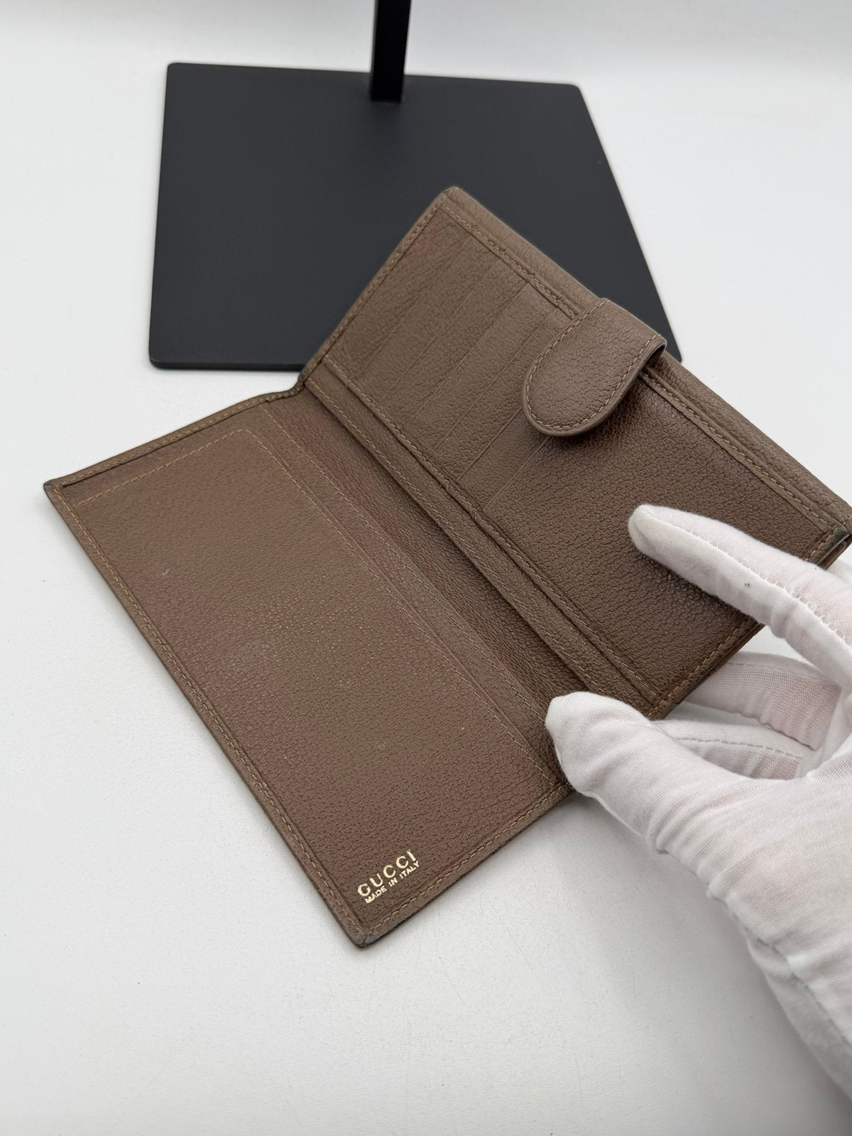 Pre-Owned Gucci Long Leather Wallet