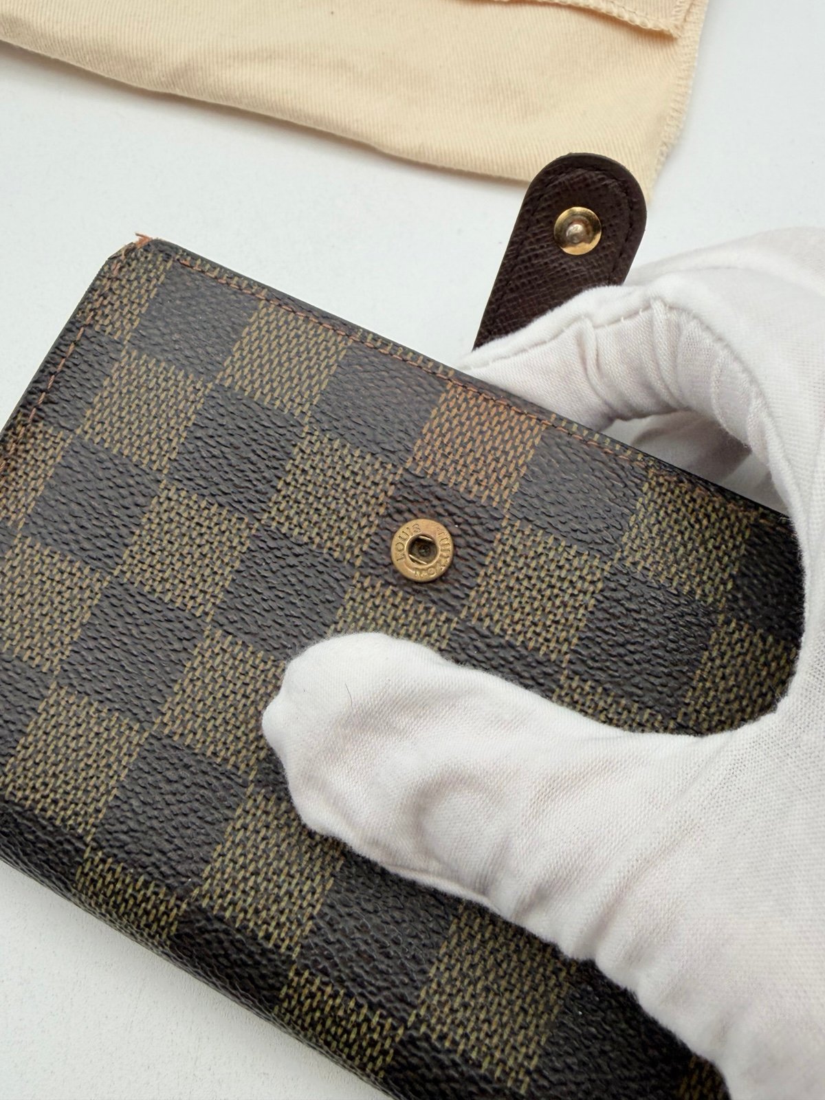 Pre-Owned Louis Vuitton Damier Kisslock Wallet