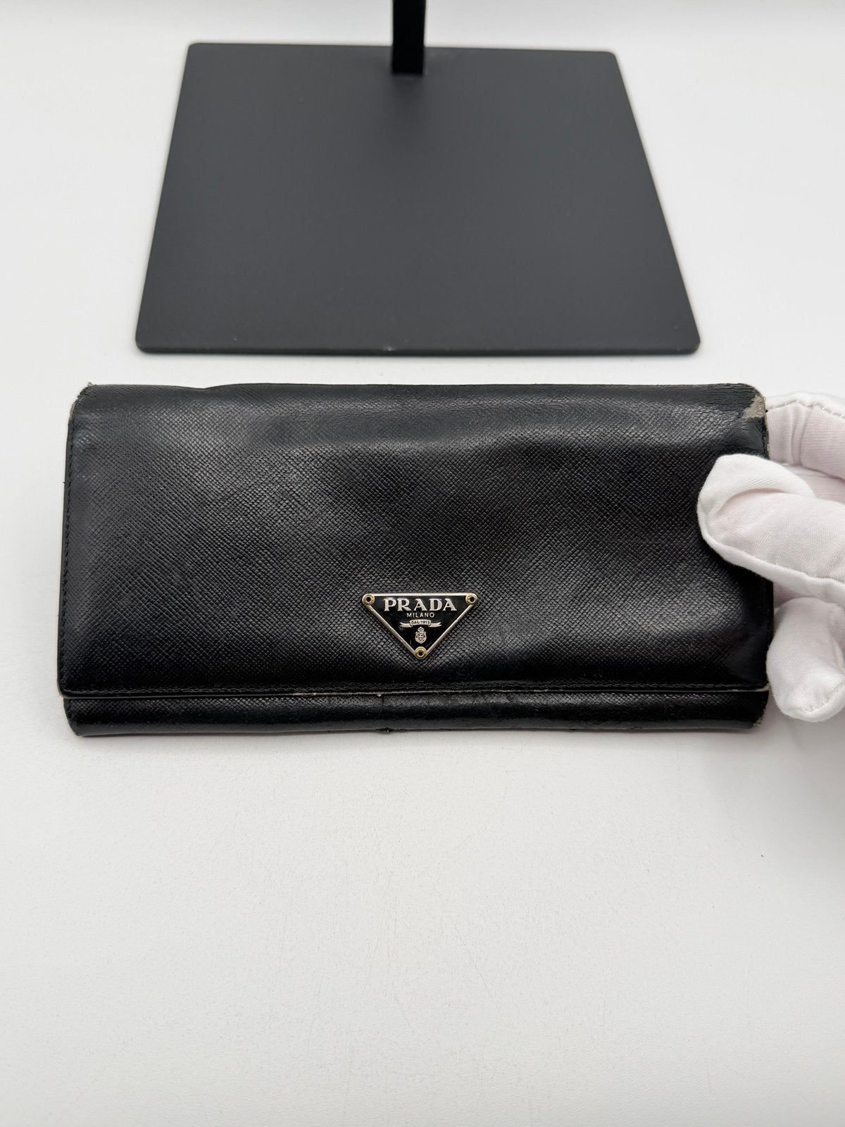 Pre-Owned Prada Black Leather Wallet