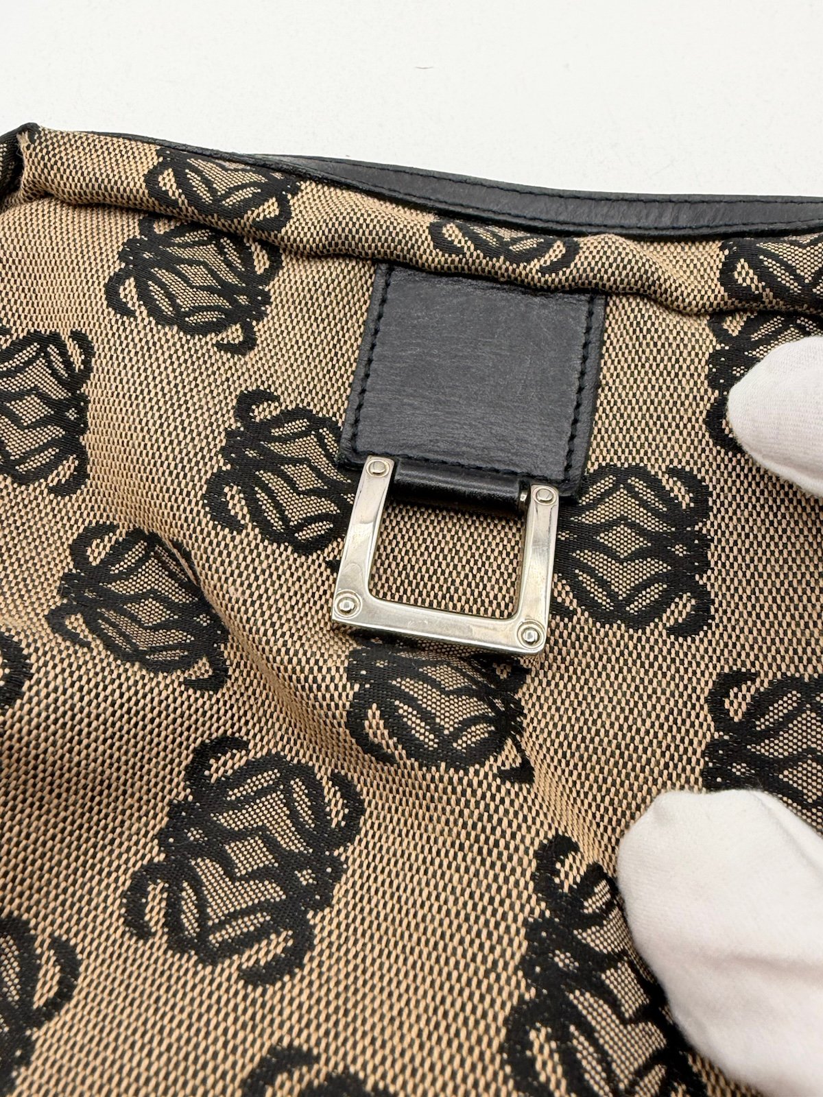 Pre-Owned Loewe Anagram Bag Pouch