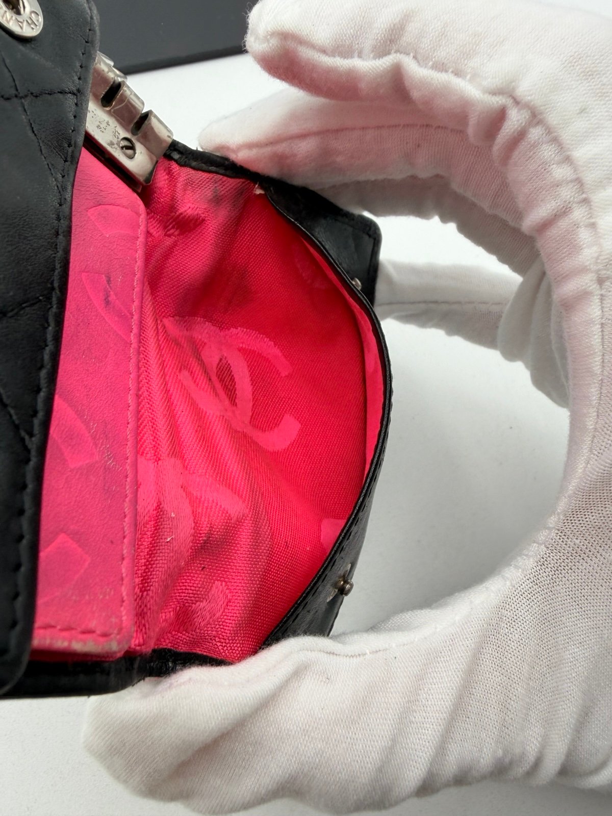 Pre-Owned Chanel Quilted Leather Card holder