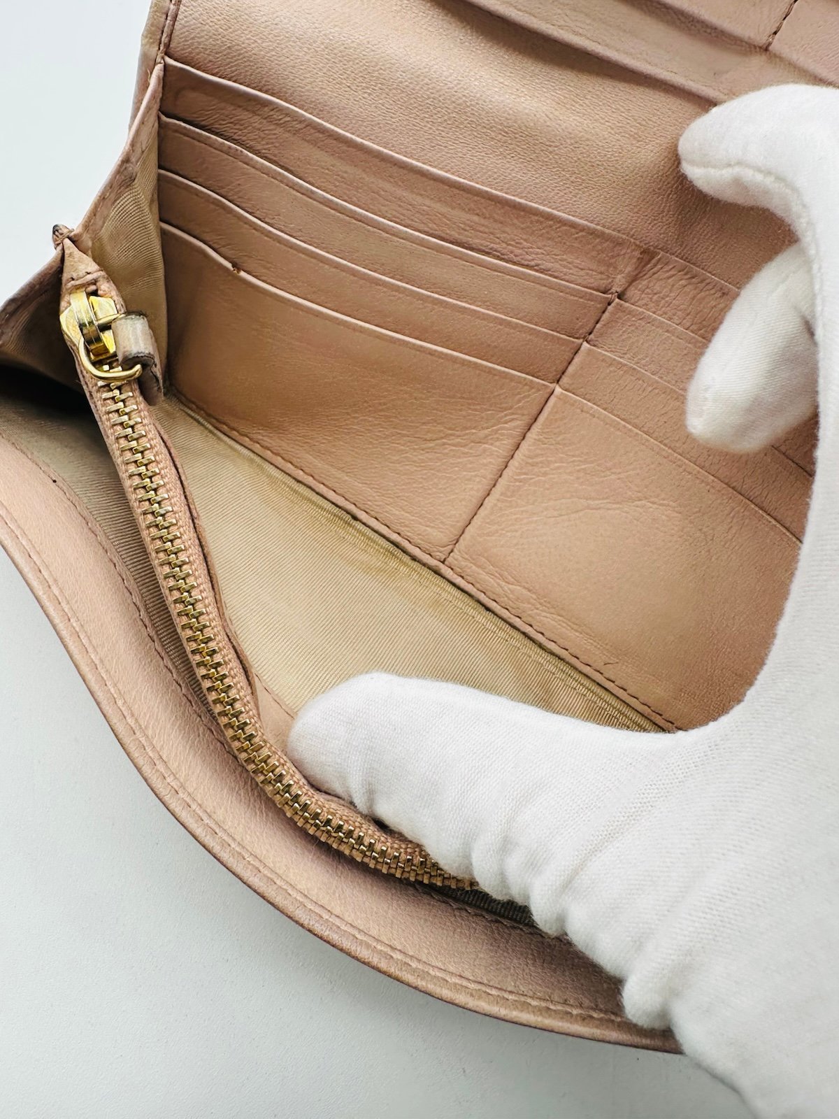 Pre-Owned Prada Long Crease Logo Wallet