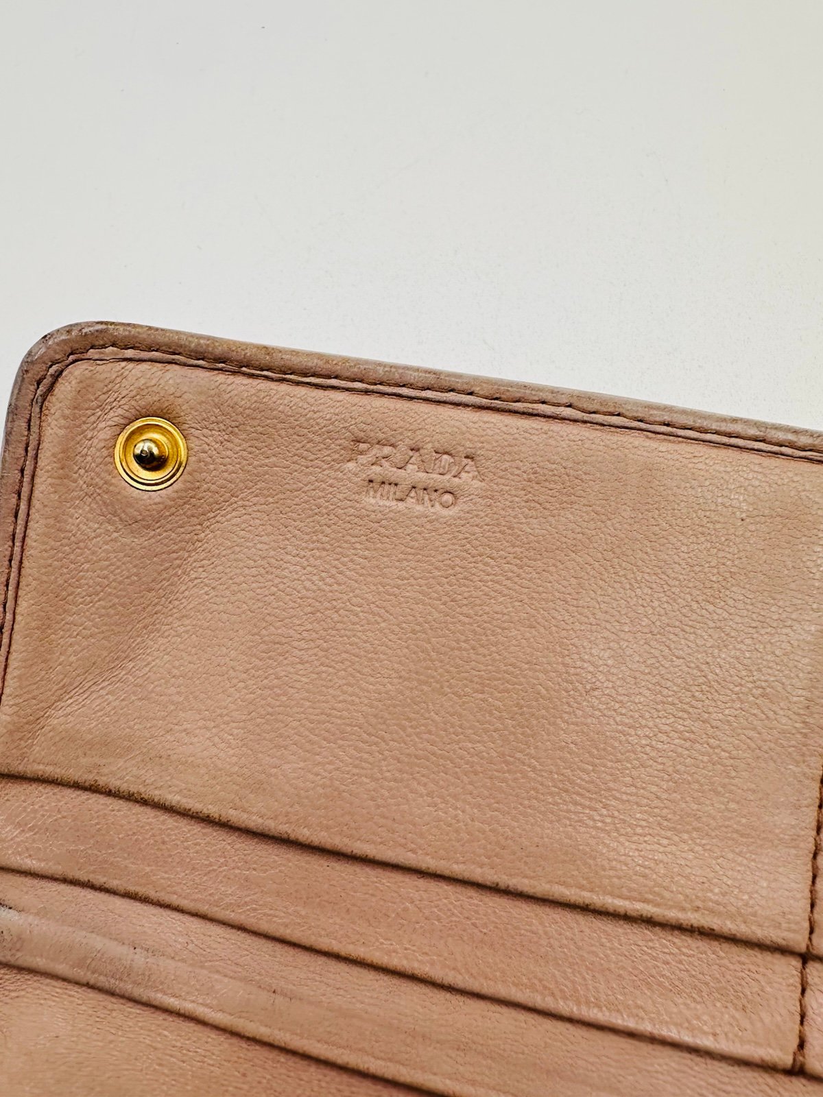 Pre-Owned Prada Long Crease Logo Wallet